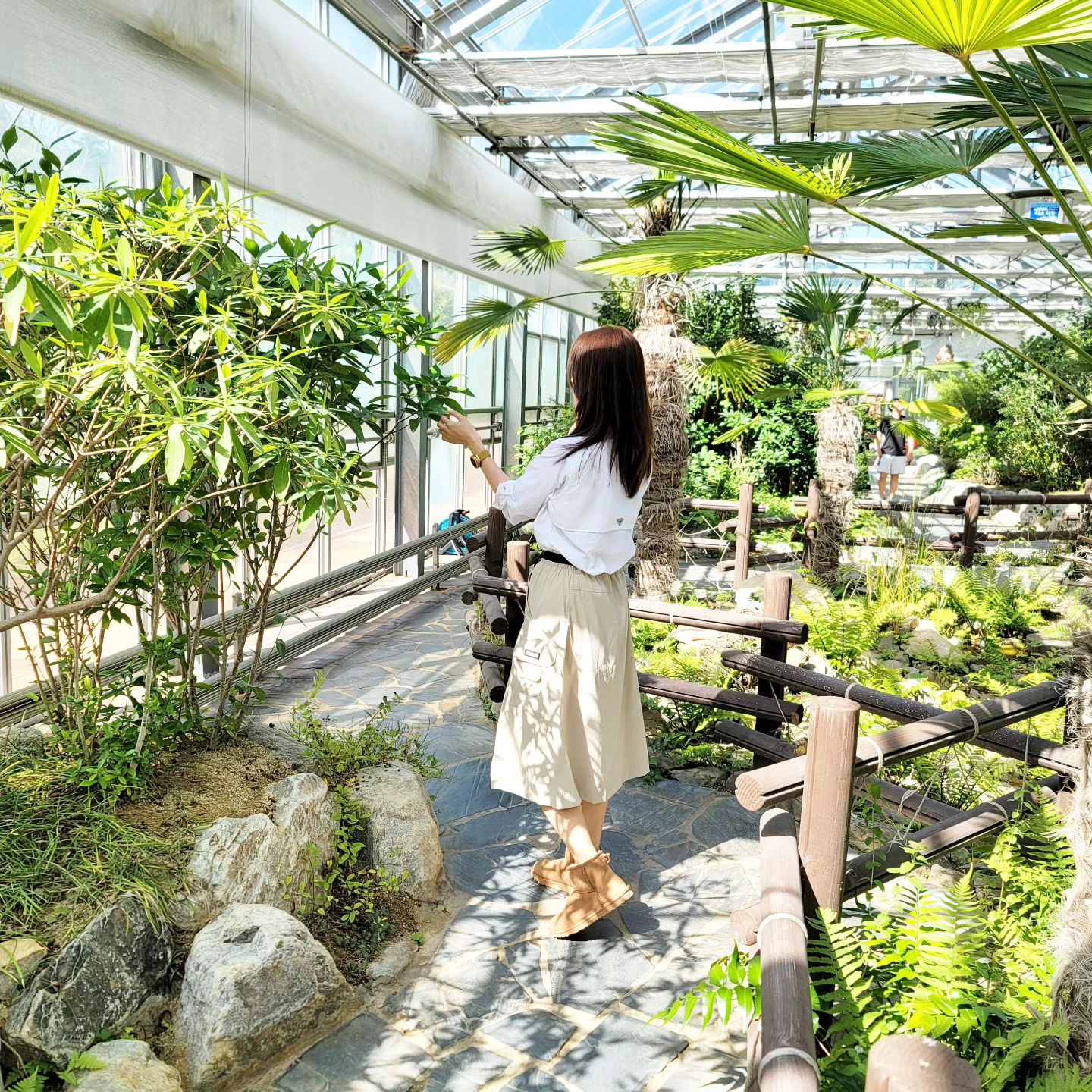 #협찬  바다향기수목원에서 피톤치드 힐링해서 좋았는데,, 이제 #로벤피톤샤워 덕분에!
멀리 가지 않아도 #피톤치드 힐링이 가능해서 너무 좋아요~~

깨끗한 지중해 편백 숲을 담은 한 방울이
피로함을 풀어 주고, 지천 마음에 진정을 선물해줘서
저는 옷깃에  한방울씩! 사용하고 있어요!

100% 순수 천연 아로마 오일로  원인부터 제거하는 항균, 탈취효과도 있어 일상 생활 속에서 다양한 곳에 사용하기 좋아요!

#지중해편백 #피톤샤워 #좋아요 #힐링 #바다향기수목원