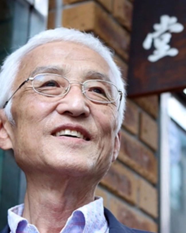 나에겐 최고의 스승님이자 아버지같으셨던 오현경선생님... 
선생님과 함께한 소중하고 행복했던 시간들 평생 잊지않겠습니다... 
선생님 좋은곳으로 가시길 기도할게요...
삼가고인의 명복을 빕니다.

故 오현경님께서 별세하셨기에 삼가 알려드립니다.

빈소: 연세대학교신촌장례식장 12호실
입관 2024년 3월 04일 오전 10시 00분
발인 2024년 3월 05일 오전 5시 20분
장지 천안공원묘원
상주 오지혜(010 5276 2084)

마음전하실 곳
오지혜 국민(39600104017982)
오세호 우리(149 08 064534)
 
[부고확인하기]
https://chumo.daqda.kr/uh/H6_1031286125849