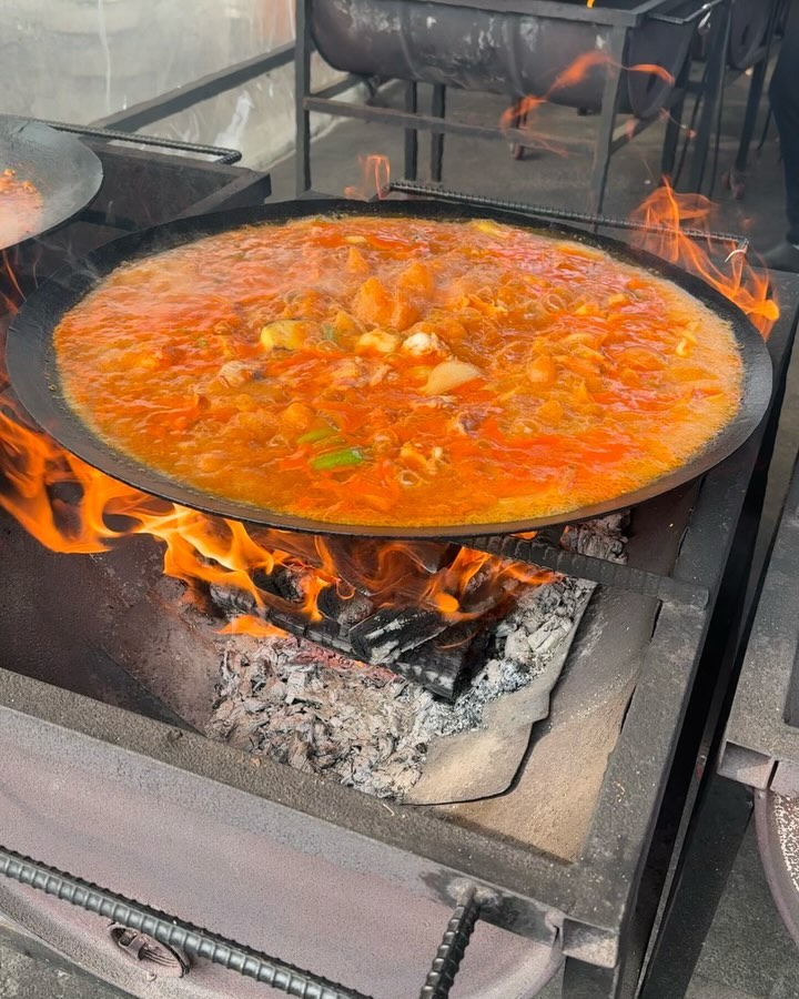 드디어 왔다! 예약은 필수!! #춘천닭볶음탕 #구봉농원 #구봉농원닭볶음탕 #불맛 #퐈이어🔥