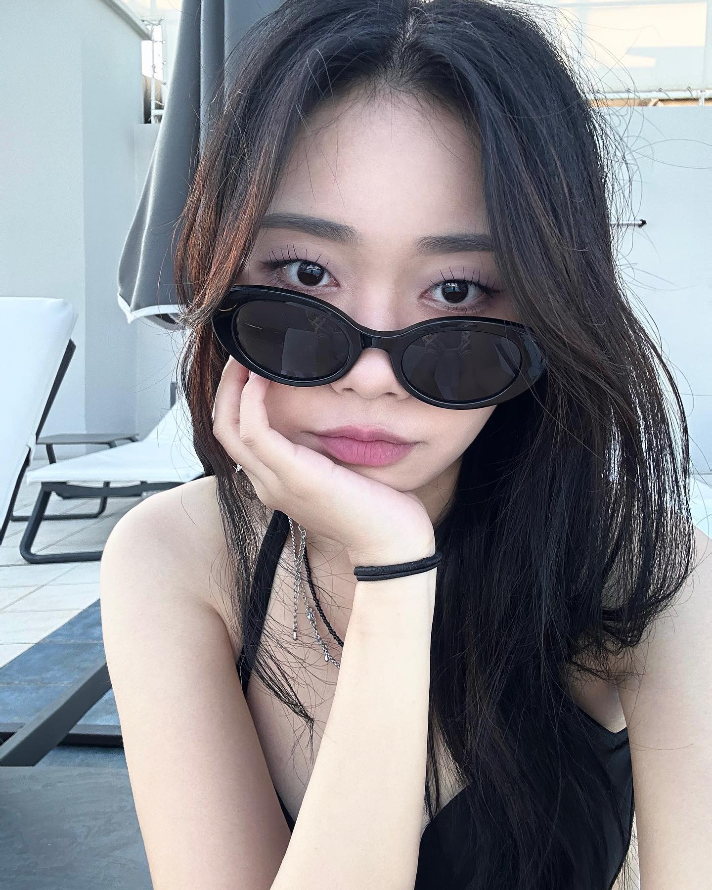 겨울에 생각나는 여름 니스 🕶️⛱️ #niceisnice