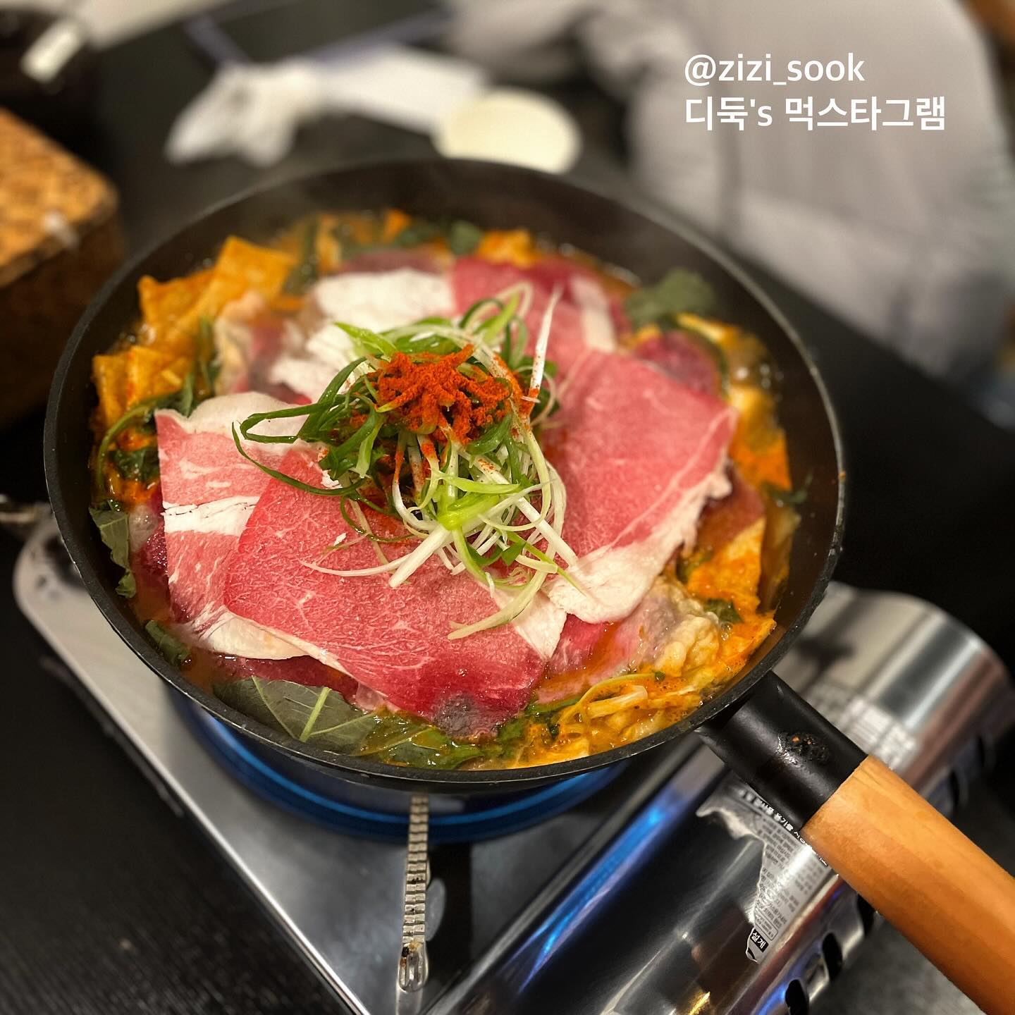 오랫만에 먹었던 덕복희~

#밀실떡볶이 #신부동맛집 #디둑_천안 #디둑_신부동