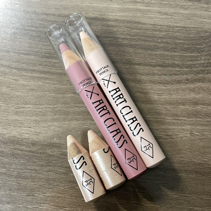 [Review] 투쿨포스쿨 프로타주 펜슬 - 1호 샤이닝 린넨, 10호 클래시 휘그, 11호 듀 베이지 컬러  발색 애교살 메이크업 추천