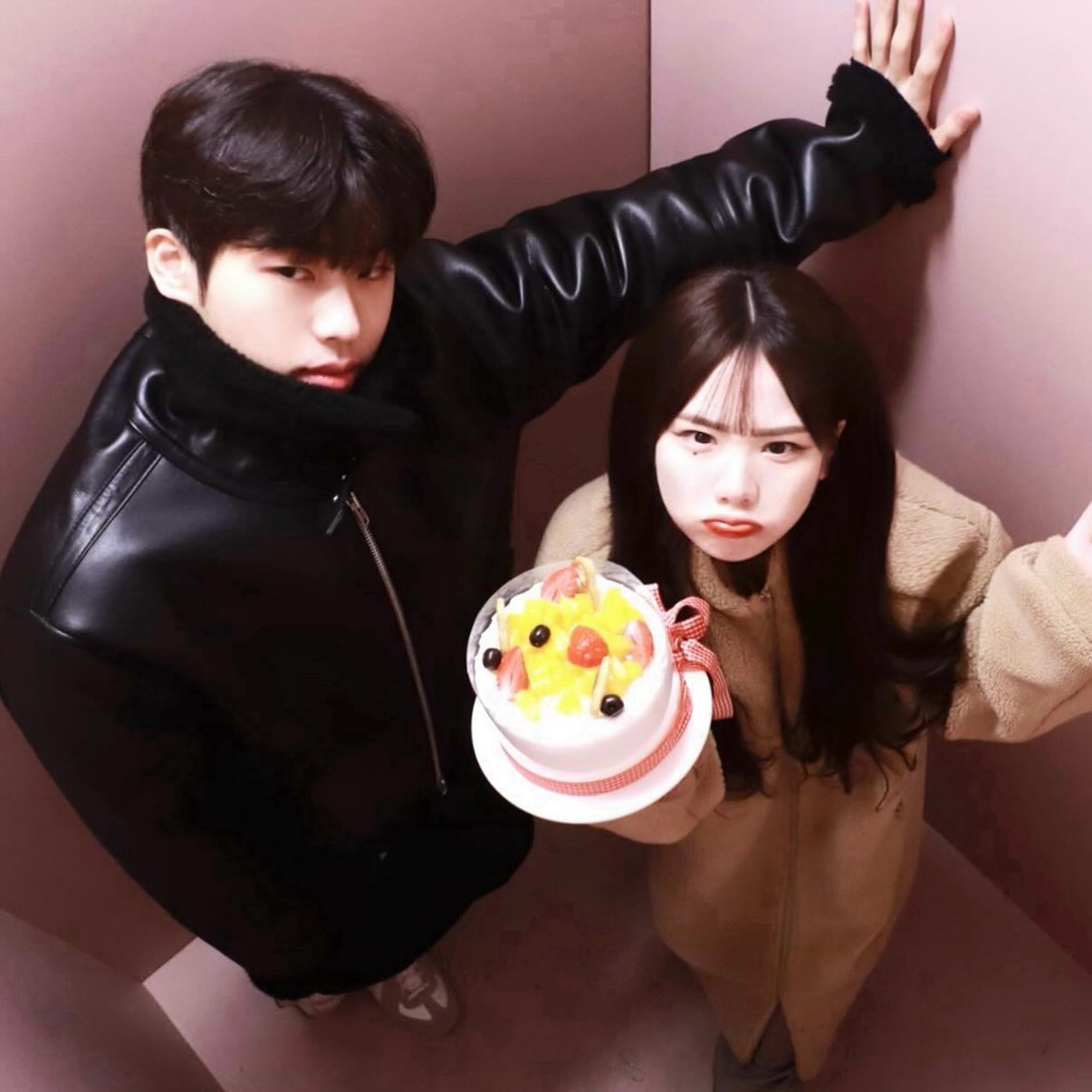 우리의 첫 작년 크리스마스
내 옆에 있어줘서 고마워 🐲❤️