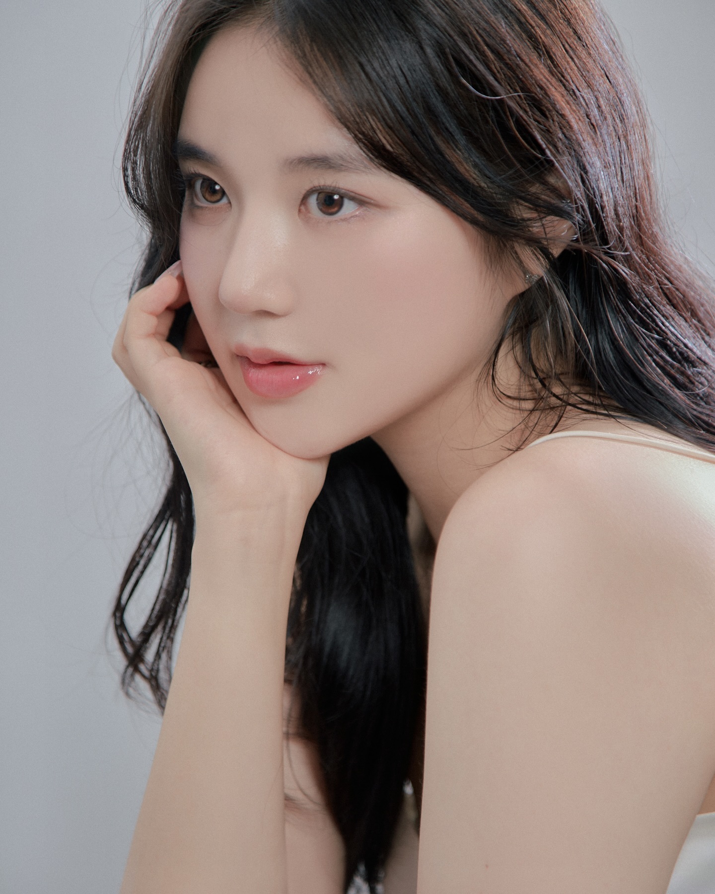 너무 예쁜 프로필 감사합니다🥹🩷

#프로필 #부산프로필 #서면프로필 #증명사진 #증명사진잘찍는곳 #서면 #부산핫플 #피엔스튜디오 #피엔스튜디오서면점 #전포 #전포카페거리