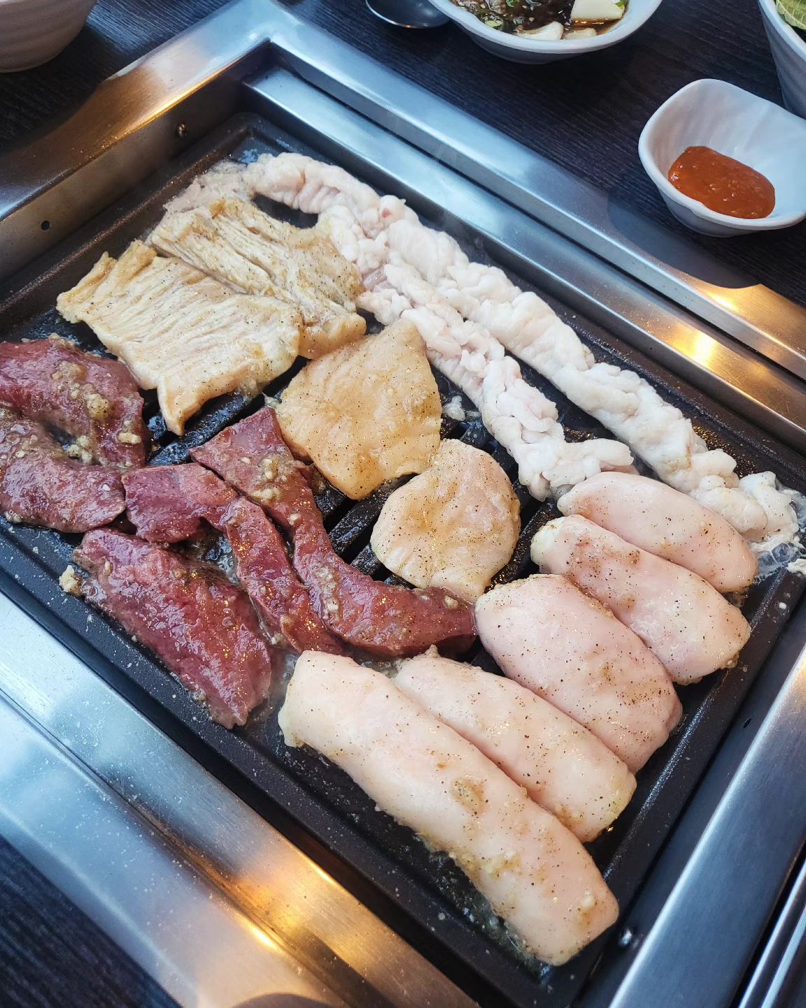 #첫줄👋

언제나 먹어도 
맛있는 양곱창!!!ㅋ

이래서 살이 안빠져ㅠㅠ

맛있으면 0 칼로리 랬다가....
다시 뺀다...
빼야된당...

근데 먹고싶다. ㅎㅎㅎ