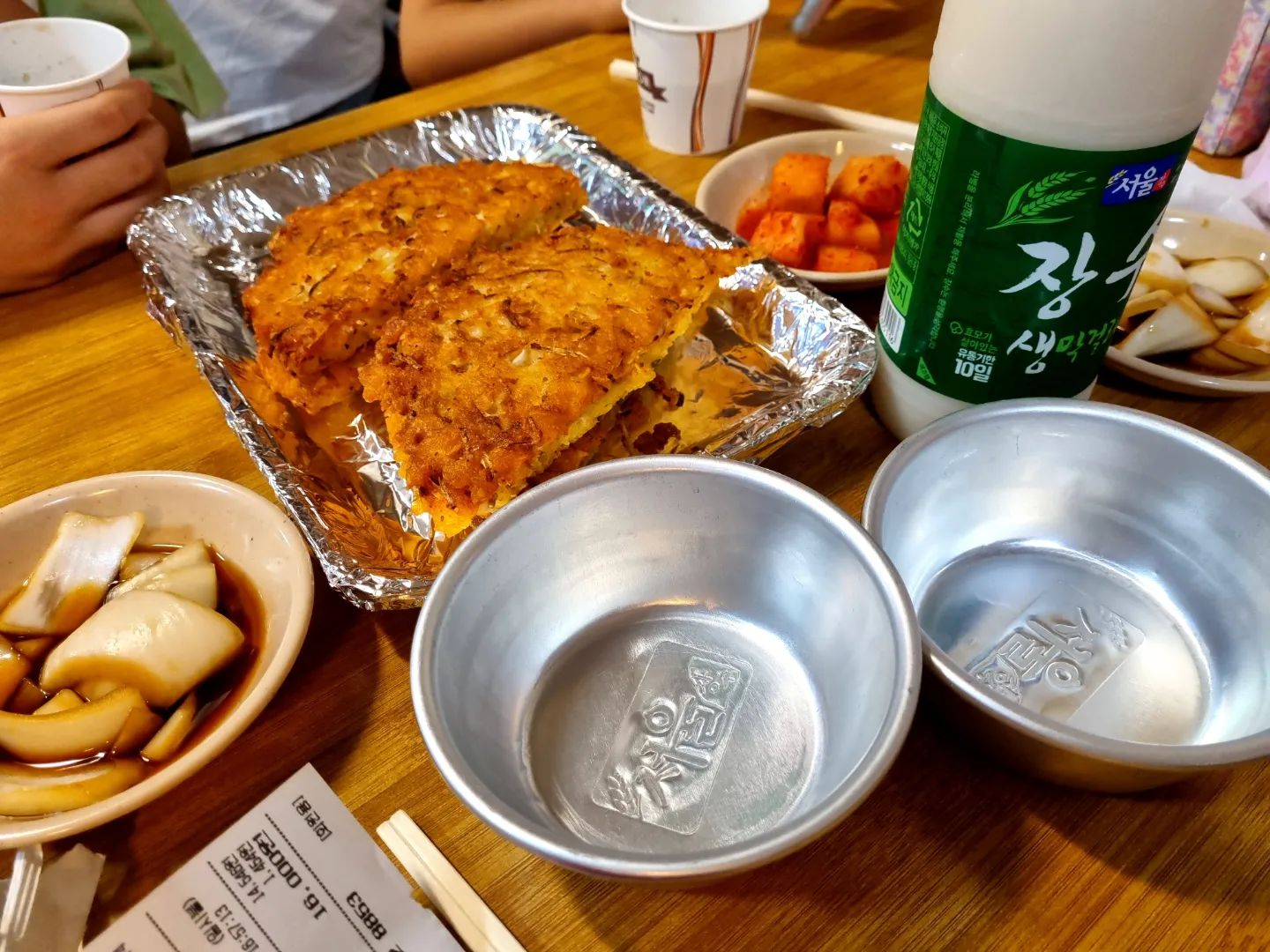 역시 #서울 은 #광장시장 이지👍
갈때마다 꼭 들르는 #순희네빈대떡 #녹두빈대떡 #광장시장맛집 #막걸리 랑 찰떡❤️ 
2차는 #창신육회 #소주한잔 #캬 #좋다 #집에서3차 #👍