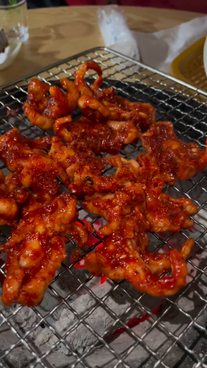 야식은 닭발이지!!!!!
#대구맛집#릴스추천#닭발맛집#야식추천#매운맛중독
