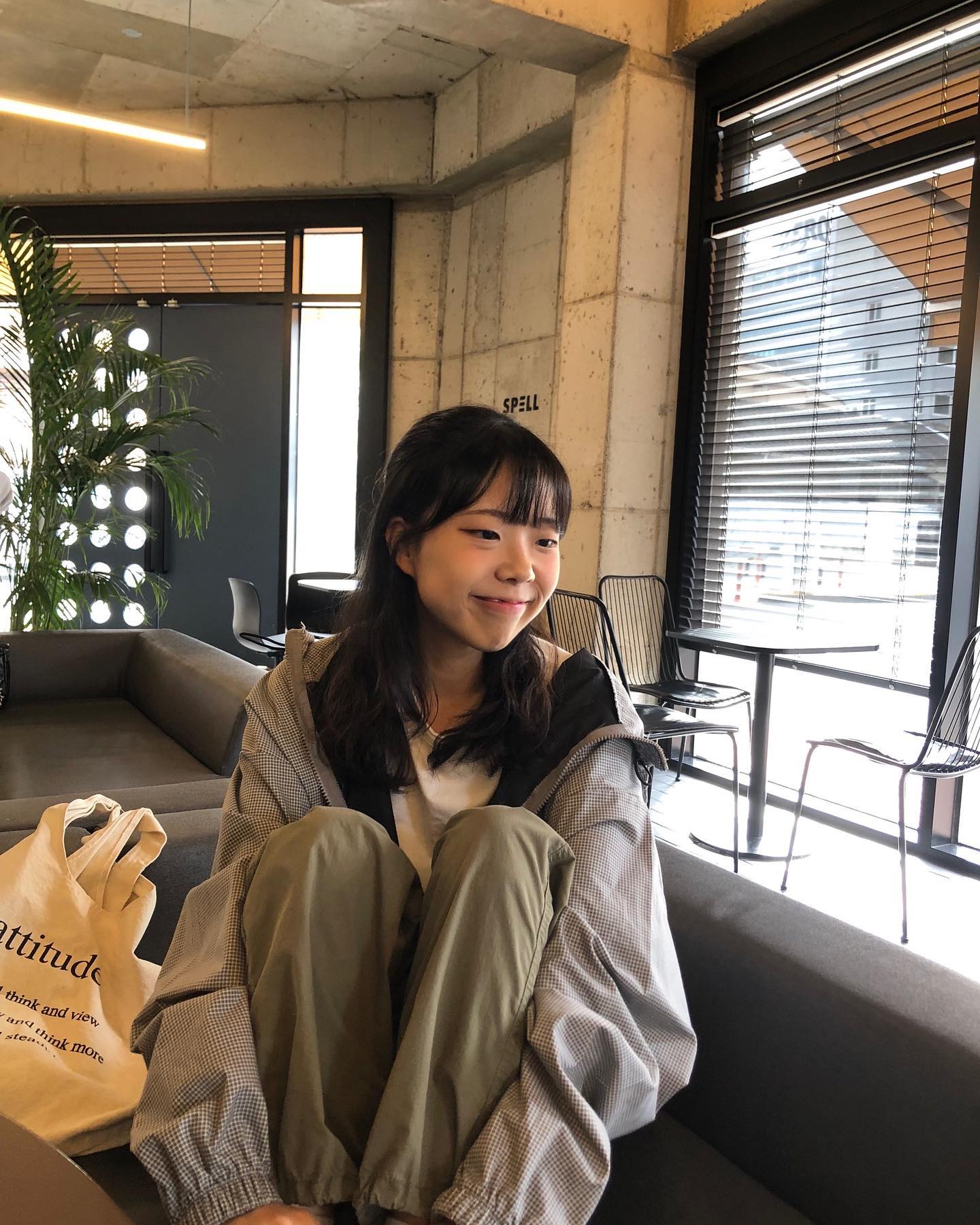 금요일 내놔 -!