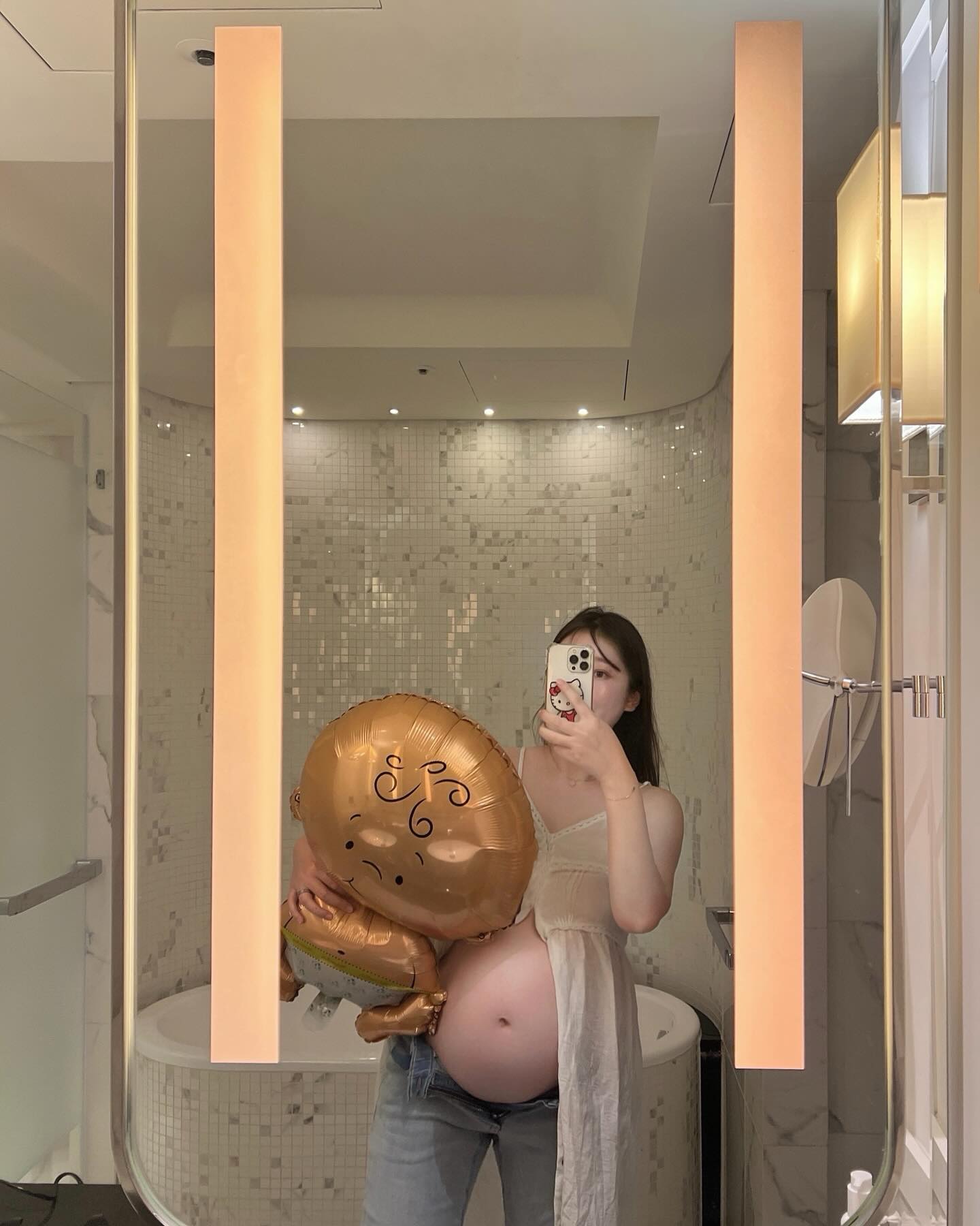 30w 2d 👼🏻💘
배 사진은 너무 부끄럽지만 
귀여운 나의 마지막 베이비를 상상하며 남겨보는 기록 🫧
