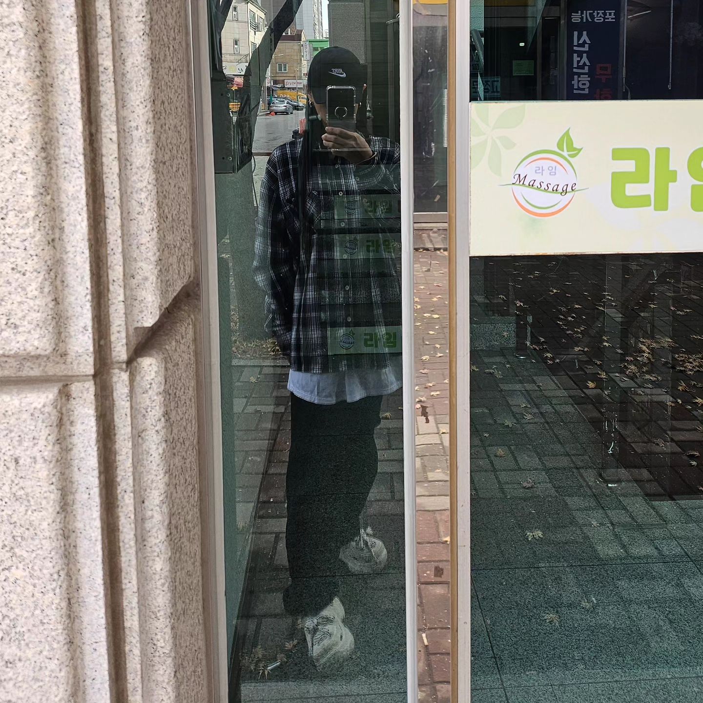 #어제도출근#오늘도출근#힝