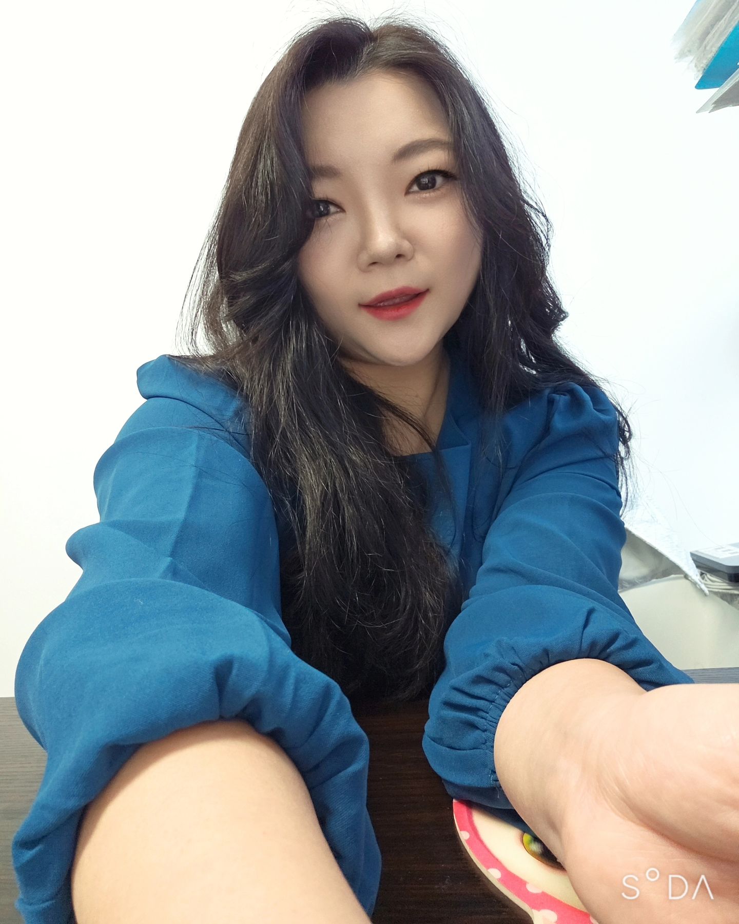 설레이는 청룡맞이 하려고 장롱에서 꺼낸 청록원피스 🥰
간만에  셀카~
근데 지금은 추워요🤣😇

🌅어느덧 2023년이 며칠이 남지않았어요.🌄

지난 한 해 동안 베풀어 주신 많은 관심과 사랑, 응원을 
통해 뜻깊고 감사한 일이 많았던 2023년이였습니다.
새해 2024년 갑진년은 청룡의 힘찬 기운으로
늘 건강하시고 소원성취하는 한해 되시길 바랍니다.
새로운 한해에도 변함없는 따뜻한 관심과 사랑 
부탁드리며, 갑진년에 값진 제품으로 보답하는 
필라인레이디스가 되겠습니다. 
감사합니다.

다가오는 2024년 청룡해에는 하시는일 모두 이루지시길 빌께요🥰

- F&L 올림 -

#새해인사 #청룡 #셀카