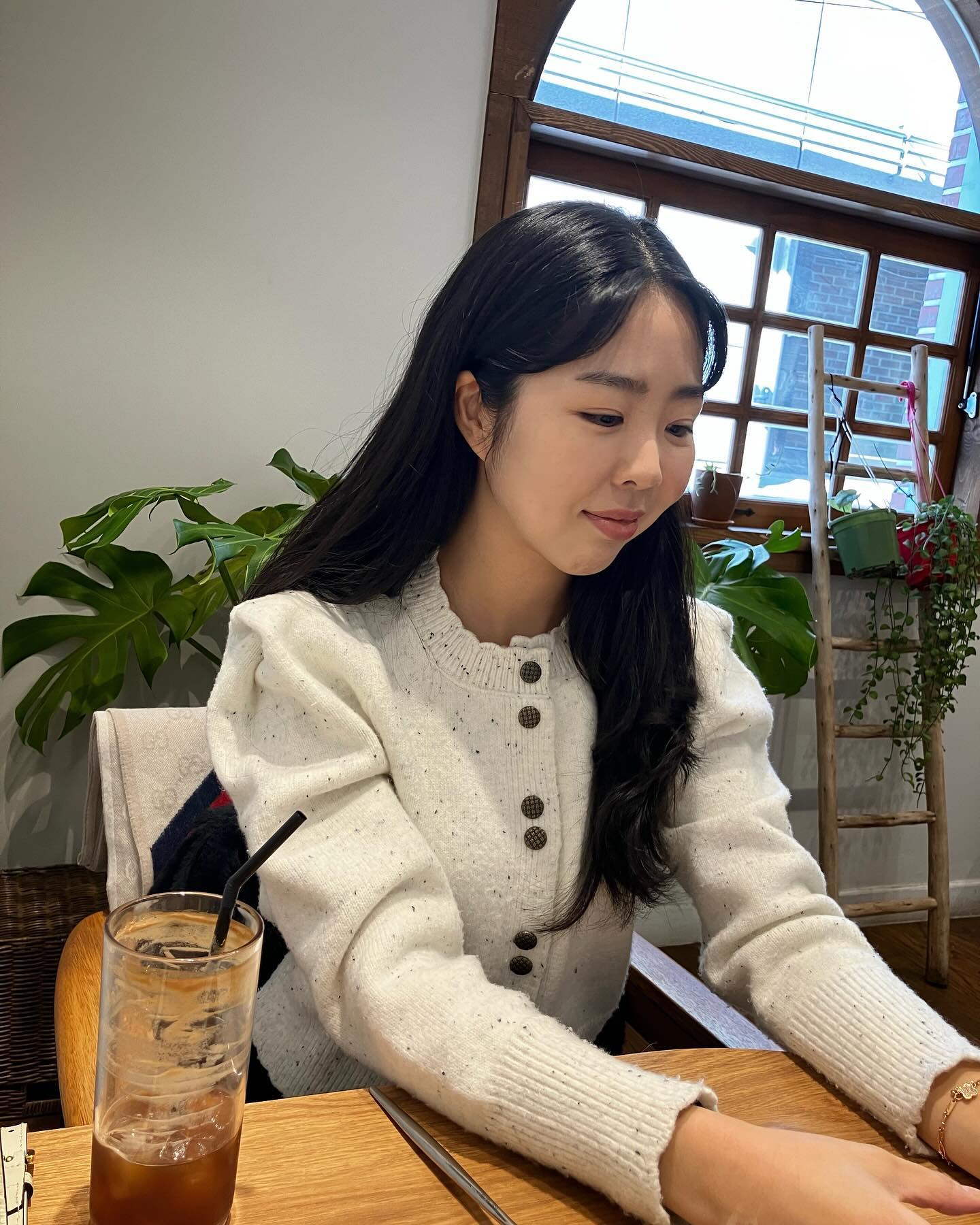 .
하 픽온해서 놀지도 못하겟다 🫠🫠🫠
어쨋던 올만에 기저귀가방없는 외출 ㅎㅎㅎ