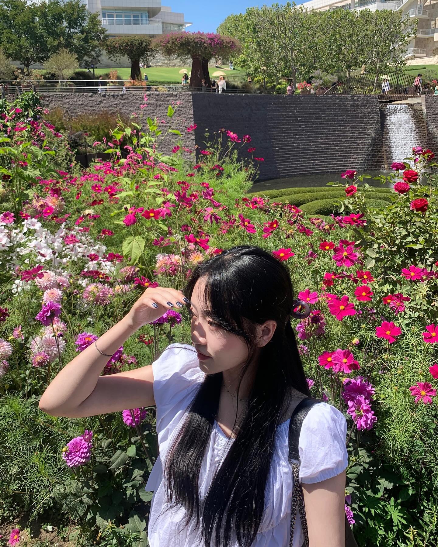 머가 꽃이게 (ㆁᴗㆁ✿)?