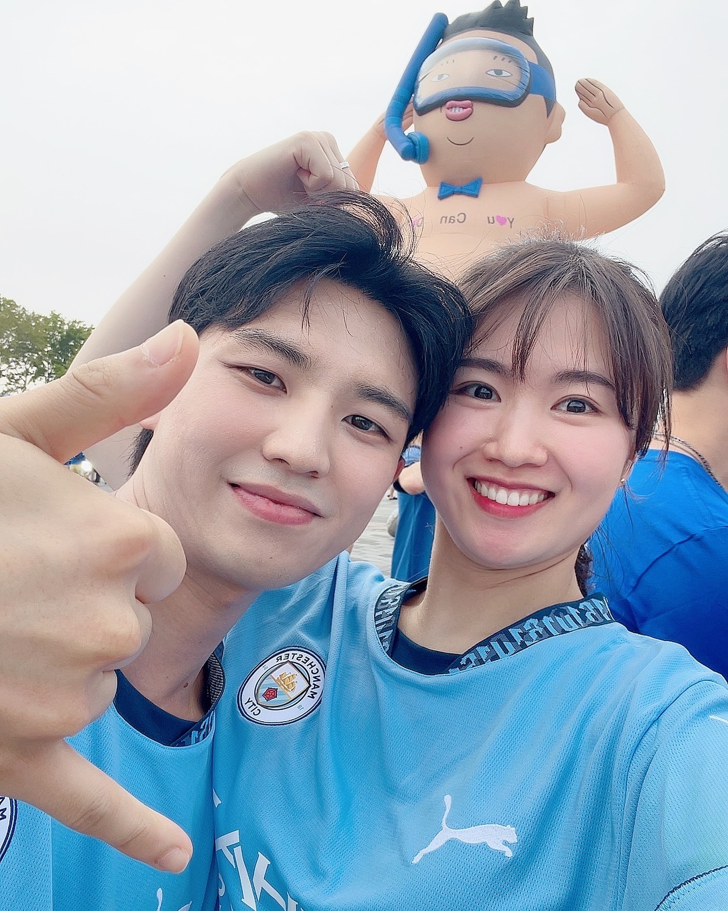 흠뻑쇼 진짜 텐션 미쳐따💙