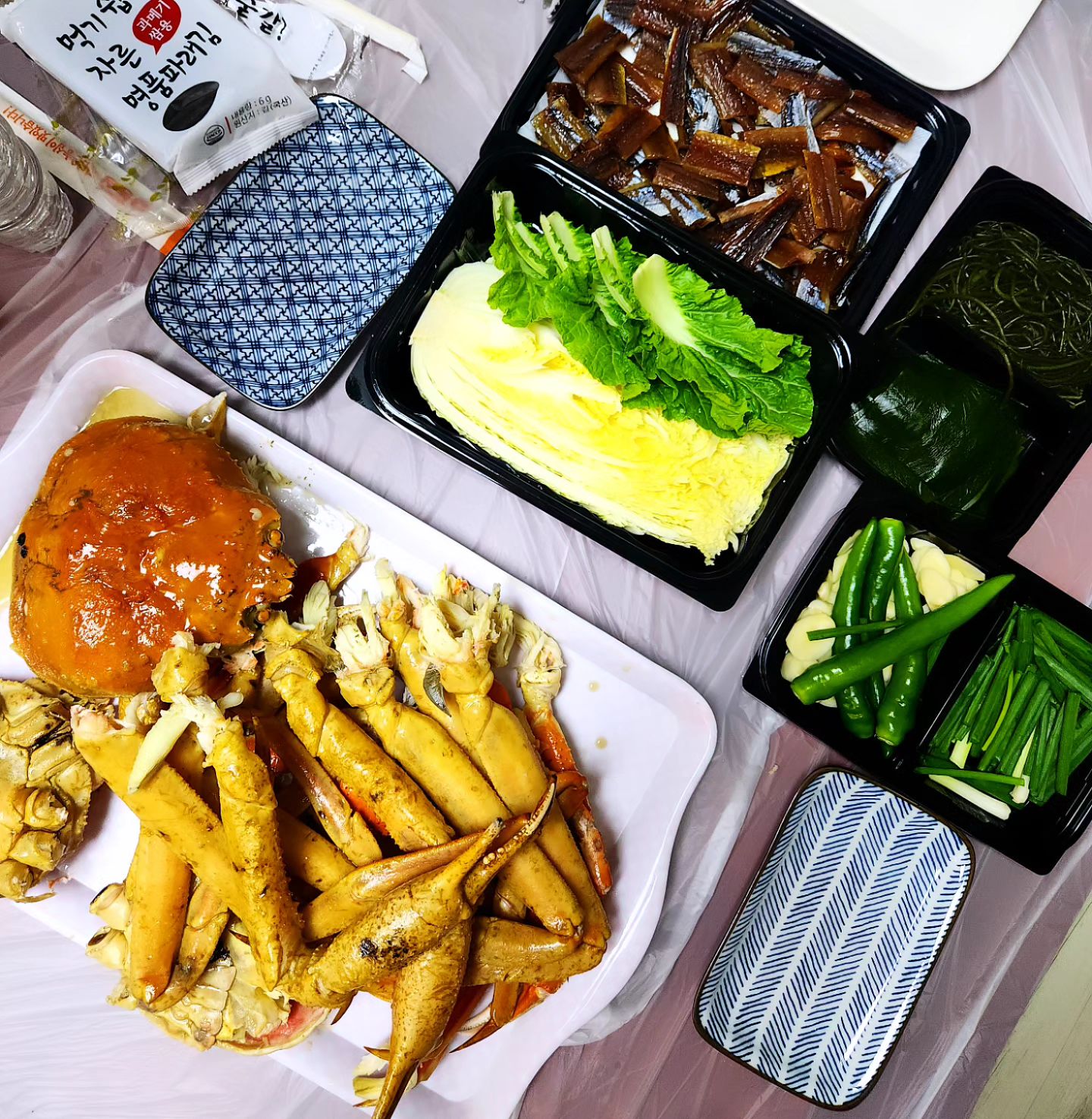 박달대게🦀와 과메기🐟

병원동생들이랑 집에와서 게판ㅋㅋㅋㅋㅋ
간만에 편하게 술마심

#맛스타그램 #먹스타맞팔 #먹스타그램 #술스타그램 #박달대게 #과메기 #제철맞이음식 #집에서놀기