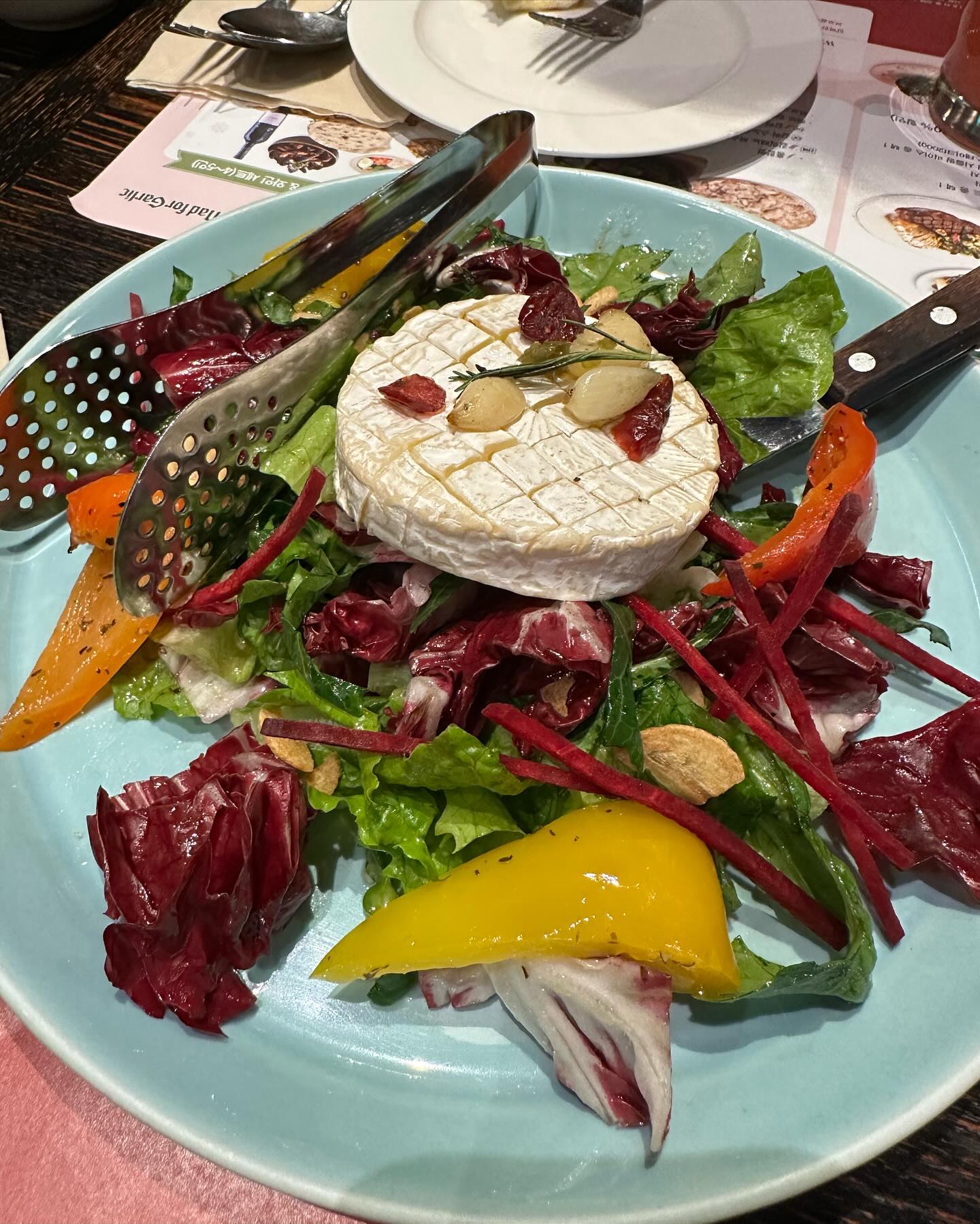 미니가 좋아하는 매드포갈릭!

메뉴 선택 완죤 잘함~ 역시 넘나 맛있다는요~!!
남푠님아 잘 먹었쭙니다~🤗.
.
.
#데이트 #갈릭허그스테이크 #부부스타그램 #맛스타그램 #여의도맛집 #매드포갈릭 #고기 #오늘뭐먹지 #actor #model #연기 #모델 #배우
