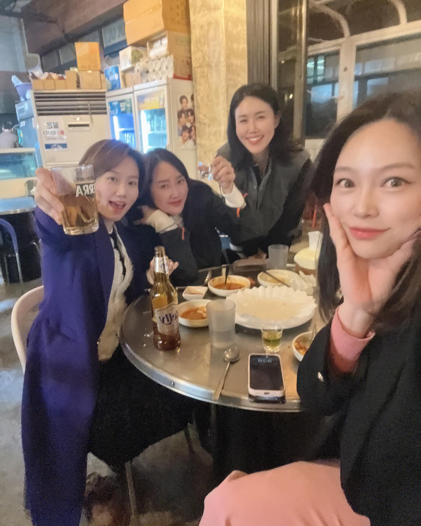 먹방모임이야?ㅋㅋ
감자전이후로 세네개 더시킨거같은데🤪