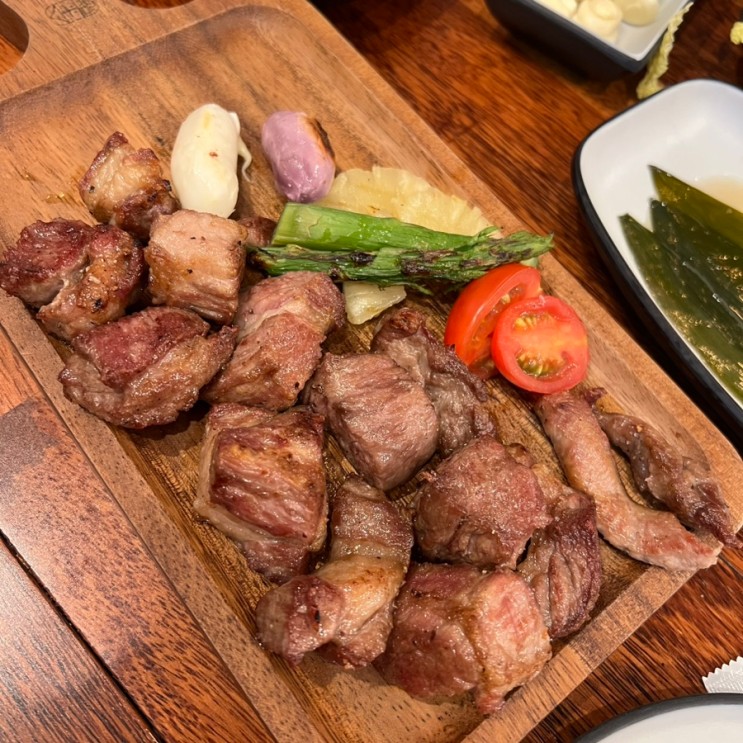 울산 이베리코 살살녹는 존맛집 '김형제 고기의 철학'