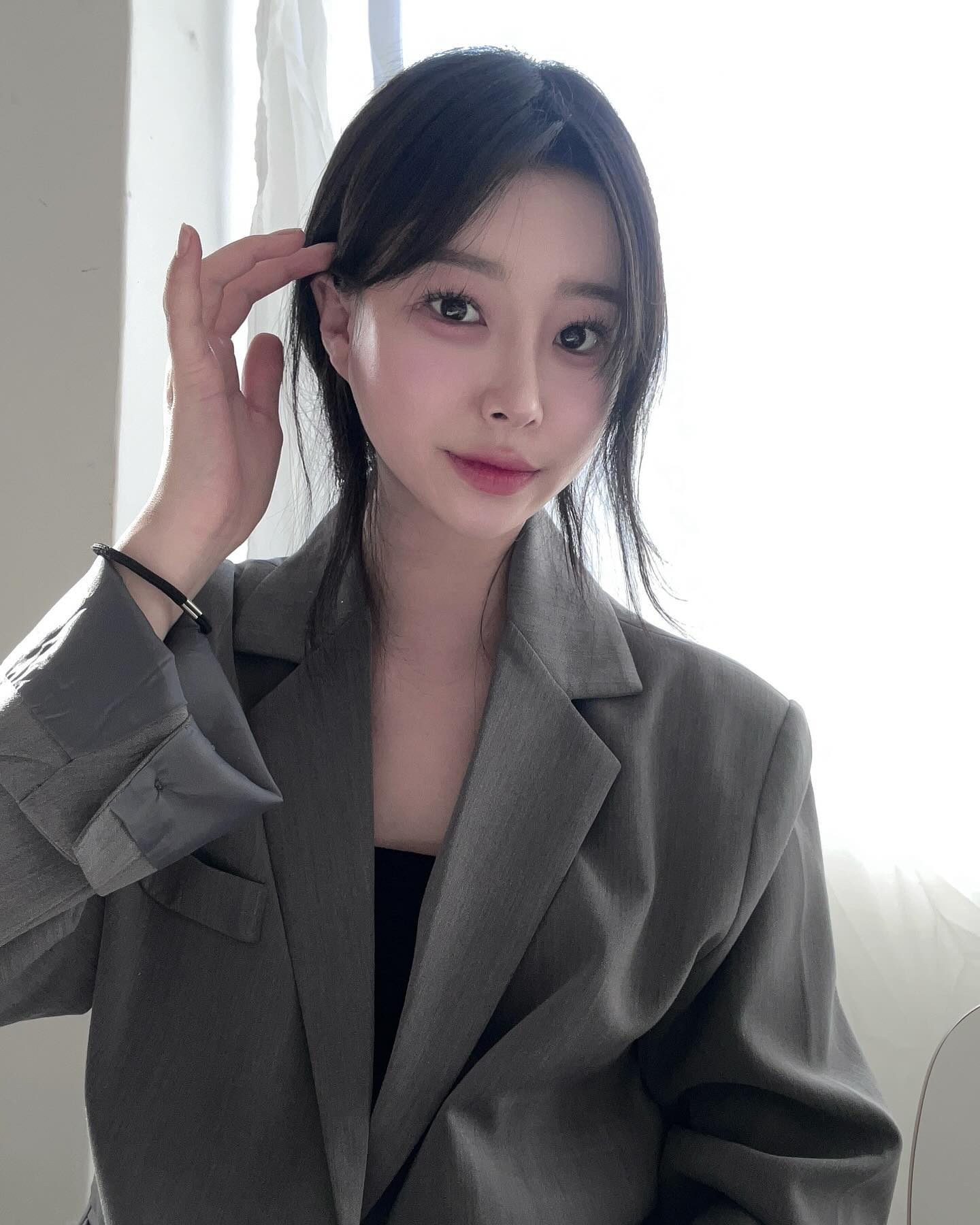 그레이 입니다 😃