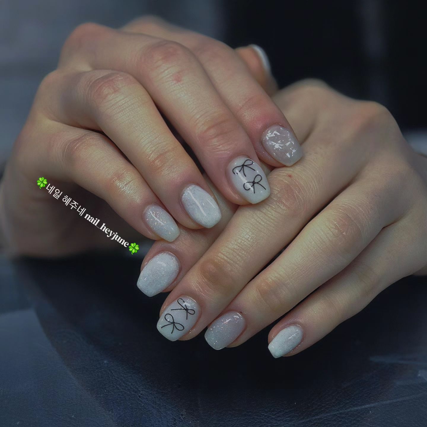 🍀혜주원장🍀

.
.
.
ꕥ 튼튼한 오버레이 서비스
ꕥ 젤 시술 시 자샵제거 무료დ / 젤 시술시 타샵제거 할인დ
ꕥ 매달 새로운 이벤트 진행
ꕥ 약산성 베이스 사용! !  리페어 시스템으로 손톱 손상 제로დ
 ( დ베이스를 남기고 아트/컬러만 제거 후 젤 시술დ )
.
.
.
🍀 타샵 디자인 가능(문의)🍀
🍀 재방문율 높은 샵👍🏻 🍀
🍀당일예약가능 / 네이버예약100%🍀
🍀아산 유일 심야영업 (네이버 심야 예약 예약금 입금까지 확인되야 확정)🍀
🐶애견동반가능 대환영🫶🏻 (상주견 블랙 푸들 안초 실장 있을 수 있어요❤)🐶