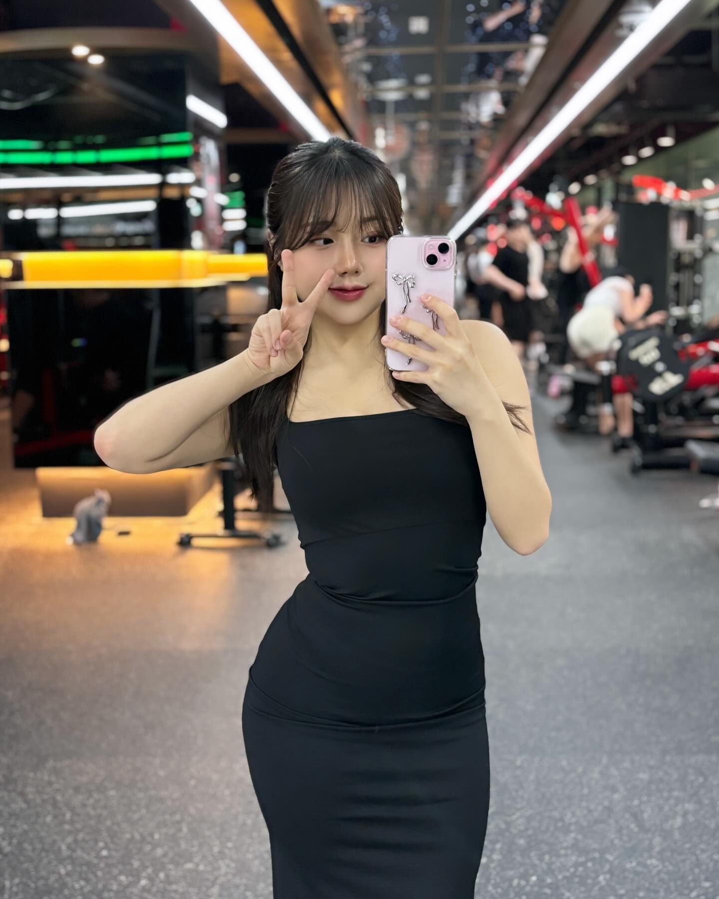 #협찬 잘 말아죠 ~ 🖤🖤

예전에는 잘 몰랐는데 일하다 보니 .. 
점심시간 간단히 해결하기엔 김밥이 채고드라구요 ?

이왕이면 칼로리 낮고 탄단지 밸런스 좋은
다이어트 김밥이면 더 좋쟈냐 ~ 🌯