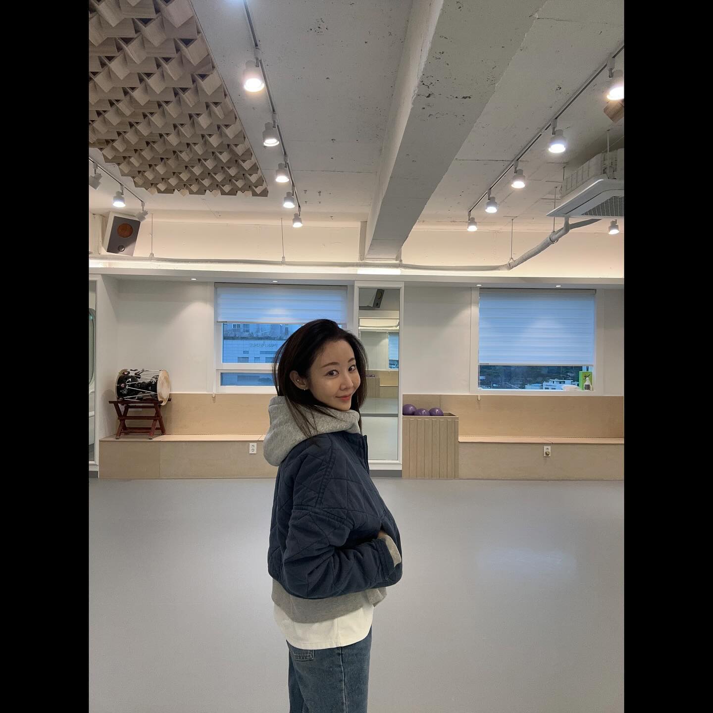 ⠀
4월 ...💙
⠀
수업 전 _
⠀
#일상
⠀
⠀
⠀