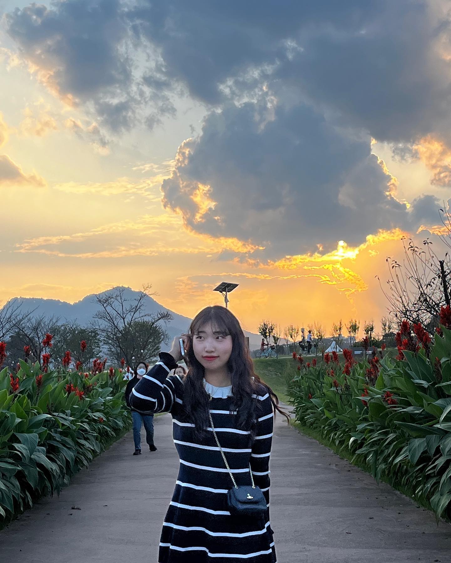 ☀️
●느ㅎ┣己ㄷ 
┻己　_ ┳ㅗ....
ㄱ┃부ㅈ으●┃■┣∧Hㄱ┃ㄱ┃　 
__ ┗┻┗ 己　┗　 _● ...... 己。。🧚🏻‍♂️

#상주 #경천섬