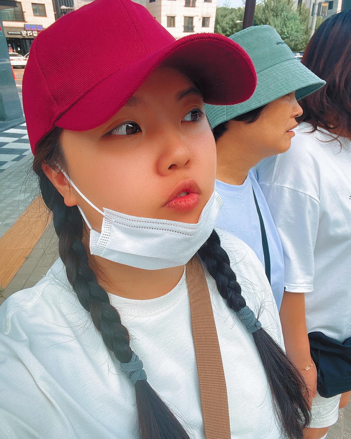 날씨 느므 뜨겁다  반팔입으면 두드러기 생기고 너무 따가워서 필토시는 필수 닷!!! #일상#일상스타그램#셀카#셀카쟁이#selfie#근황#폭염