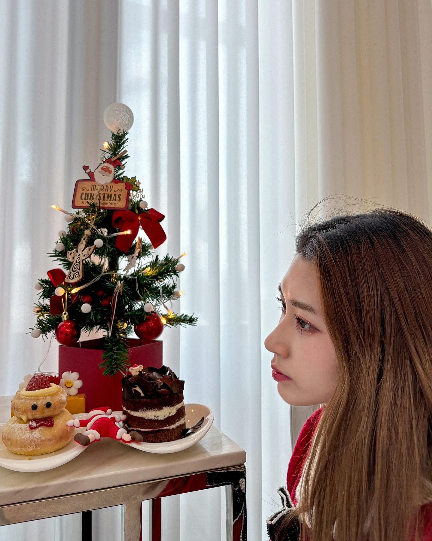 크리스마스 사진을 이제야,,(¯―¯٥)
크리스마스 D-329