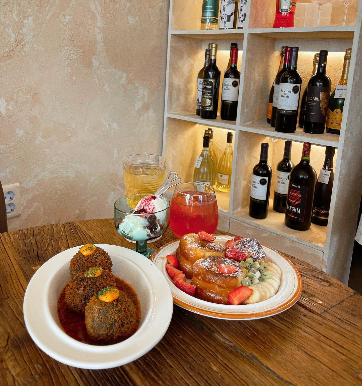 사진보는데 또 프토먹고 싶어짐.. 요즘 프토에 꽂혀부러따🍞🍓🍌

📍구미 원남빌라