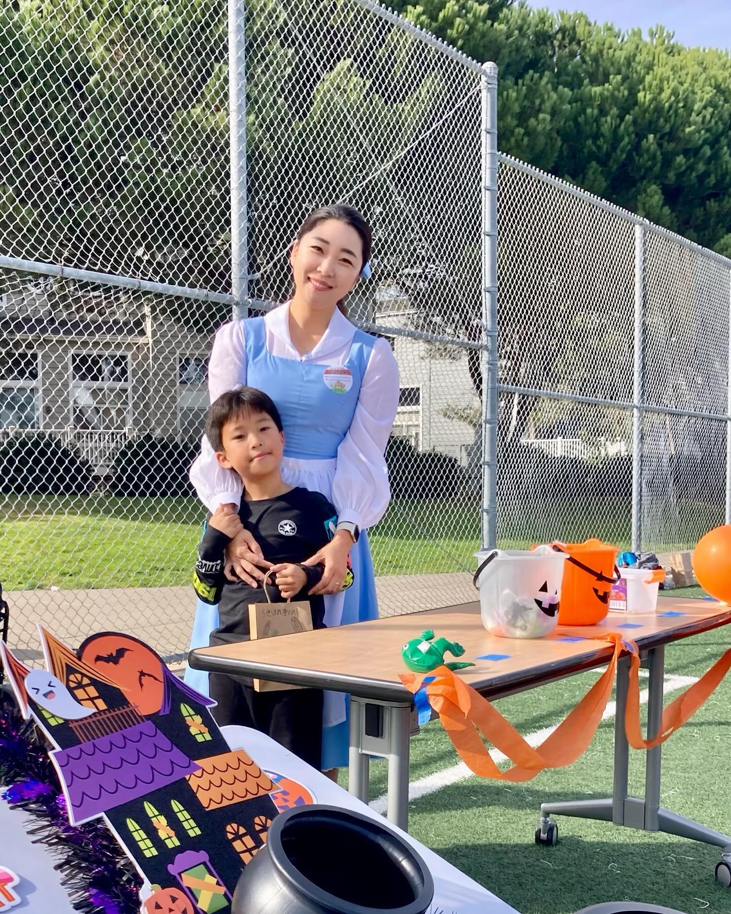 학교에서 카니발 봉사활동하다가
율이와 귀한 사진 득템💛