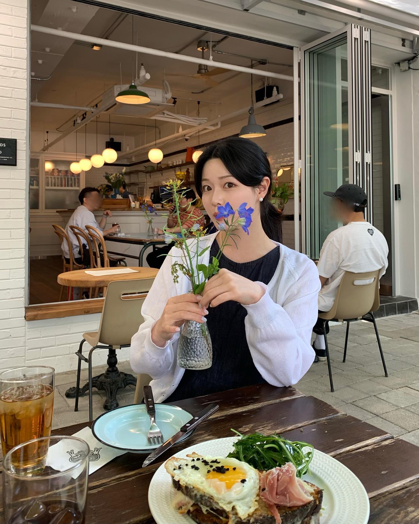 어젠 31도 였다가~ 오늘은 또 너무 춥네 ~ ☔️
병원갔는데 대기자가 20명이 넘더라구여 ..???...
감기걸리기 딱 좋은 날씨니께.. 
다들 #감기조심하세요 ~ #판피린