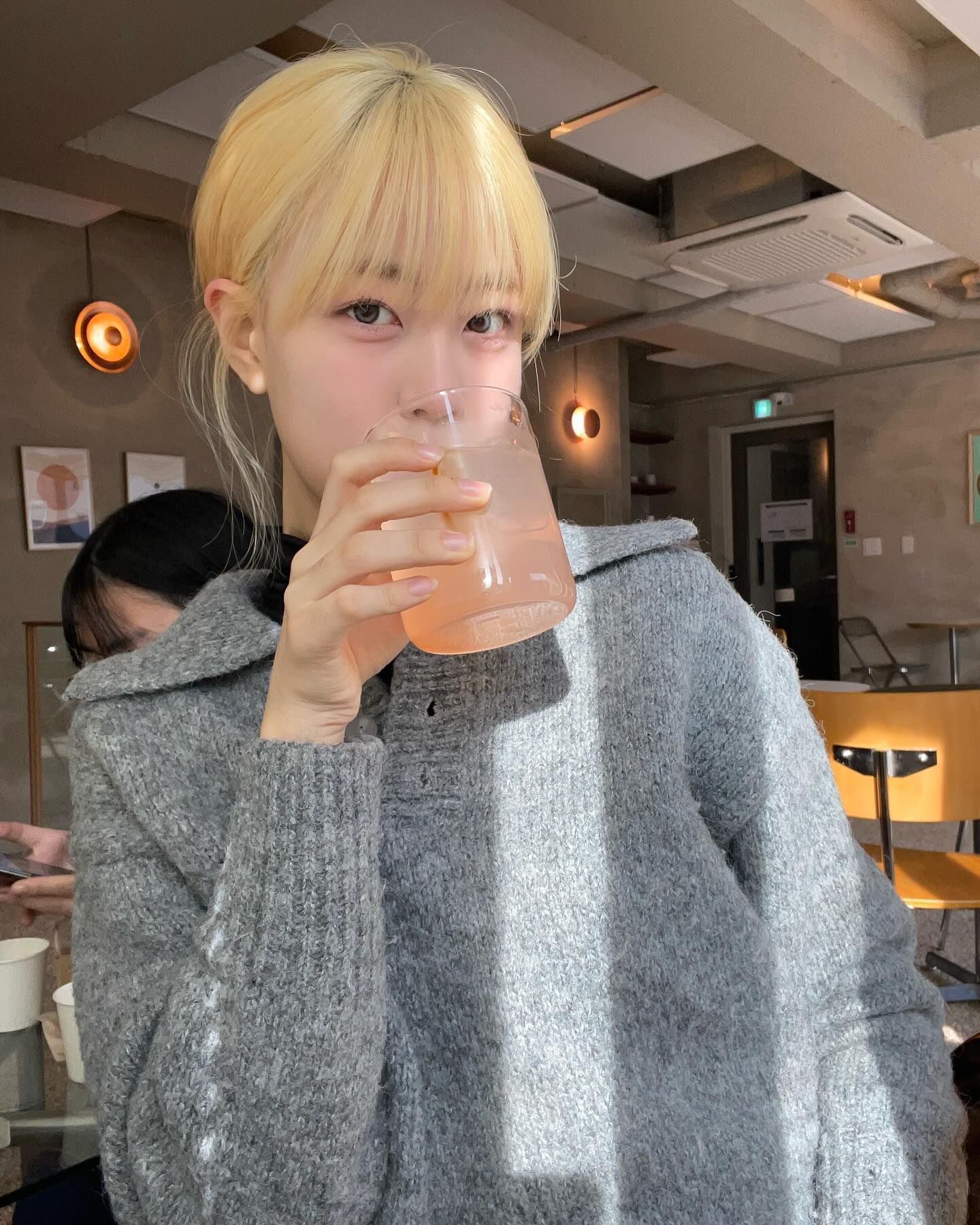 귀여운 오리 인형 발견
