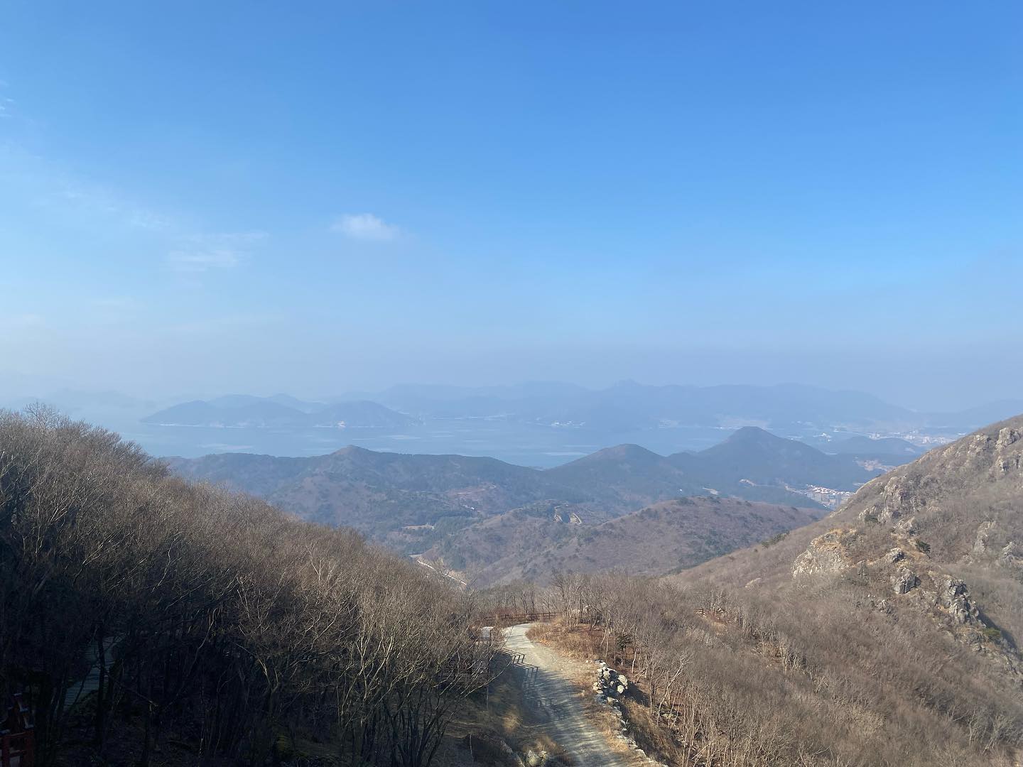 #광고
나만의 골드스토리를 즐기는 방법.
여행을 즐기면서 바다도 가고 
산도 가고 여유롭게 차마시면서 
책보고 - 특별한건 없지만 
특별하게 하루하루는 보내는 
나만의 골드스토리 행복한 일상

#멀츠에스테틱스#처음부터울세라#나만의골드스토리