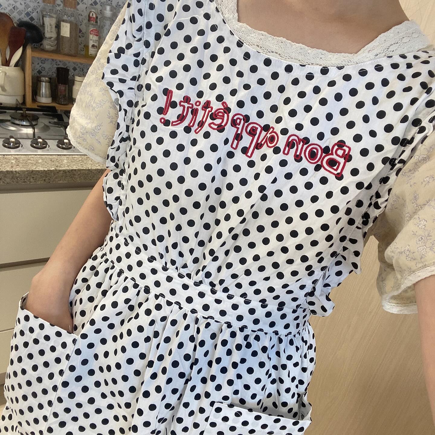 학예회 끝나자마자 집에 와서 #앞치마