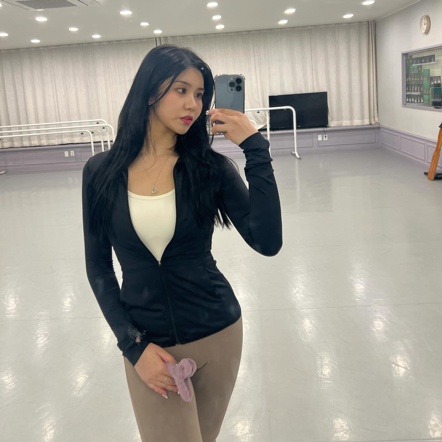 요즘 MZ들이 선물 할 때 는 이 앱을 쓴다던데😆

위시를 설정하고 모금이 완성되면 원하던 선물이 도착!!

올해는 위시스로 생일선물 해보는건 어떨까요??

#위시즈 #생일선물 #선물 #의미있는선물 #위시리스트 #크라우드펀딩 #선물펀딩 #선물추천 #펀딩형선물하기 #기프티콘 #여친선물 #집들이선물 #결혼식선물 #남친선물 #선물추천

#에센셜엔터테인먼트