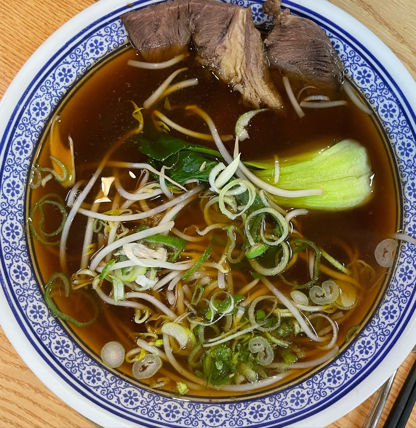 ✔️ 하오미앤
😋 우육면, 어향통가지덮밥
🧐 장미상가에 진짜 숨은 우육면 맛집, 정말 진한 육수는 한방울도 남기고 나올 수 없는 곳,
통가지덮밥에 가지튀김은 가지 안에 고기가 숨어있는데 가지튀김만 한가득 먹고 싶음

서울 송파구 올림픽로35길 112 장미상가B1동 지하1층 3-1 하오미앤

#jmt #존맛 #동네맛집 #맛스타그램 #맛집소개 #맛집스타그램 #맛집추천 #맛집탐방 #맛스타 #먹스타 #맛집 #먹방 #맛집투어 #먹방스타그램 #먹스타그램 #오늘의맛집 #맛집공유 #추천맛집 #찐맛집 #전국맛집 #맛집여행 #맛집그램 #맛집코스 #먹스타맞팔 #핫플레이스 #핫플 #서울여행 #서울여행지추천 #서울데이트코스 #협찬