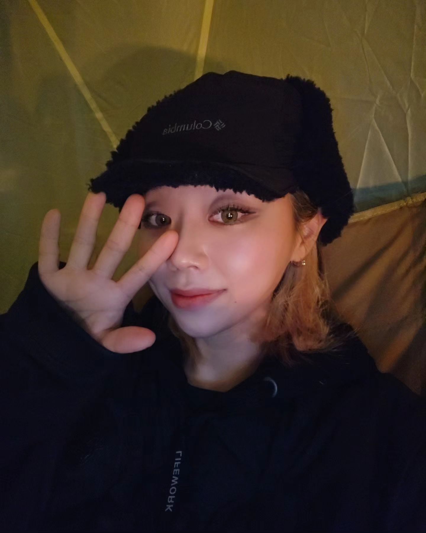 새로 취업하신 작가님께서 설정샷 찍어주심🥴