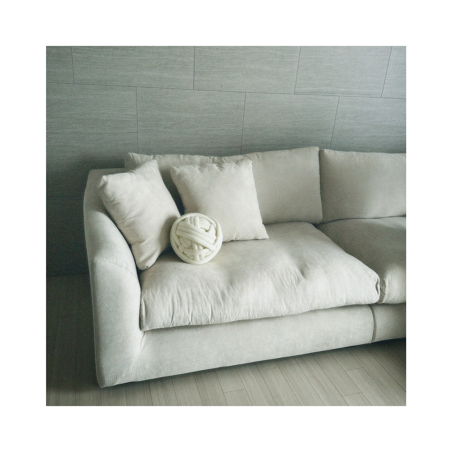 하루죙일 누워있을 예정 🛋️ #couchpotato