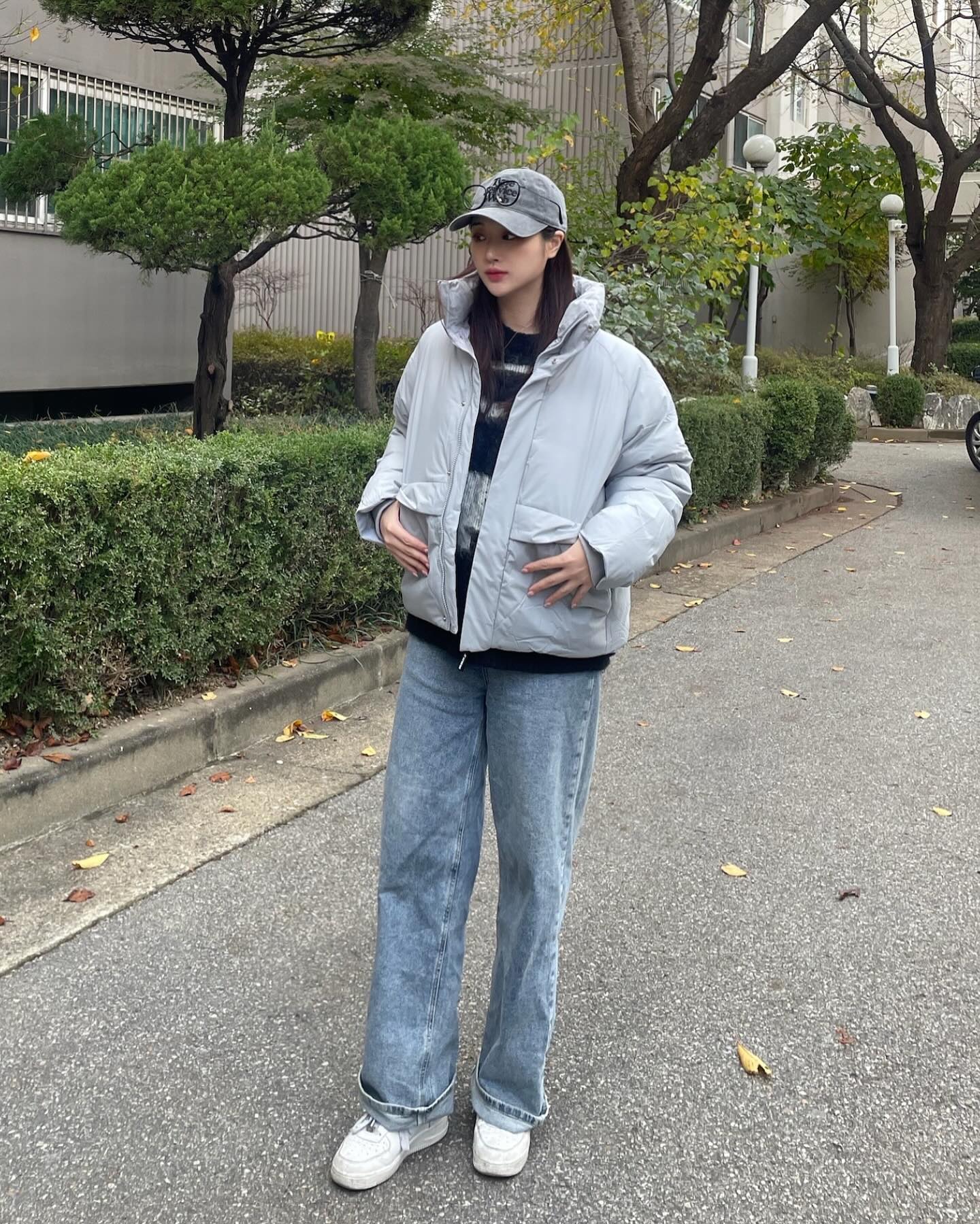 일상생활과 라이프생활에서 두루 착용할수 있는
어프레쉬 아우터 ! 지금 무신사에서 특가로 구매가능해요☺️
가벼운 착용감에도 불구하고 너무 따뜻🩵🩶
컬러감이 어느 코디에도 잘 어울리는....🙊

afresh_sports #어프레쉬
#어프렌드 #무신사 #무신사브랜드
#무신사스포츠 #무신사플레이어
#플레이어 #스포츠브랜드 #데일리룩
#패딩 #숏패딩 #겨울자켓 #겨울점퍼
#가을자켓 #가을점퍼 #아우터
#아우터추천 #겨울코디 #가을코디
