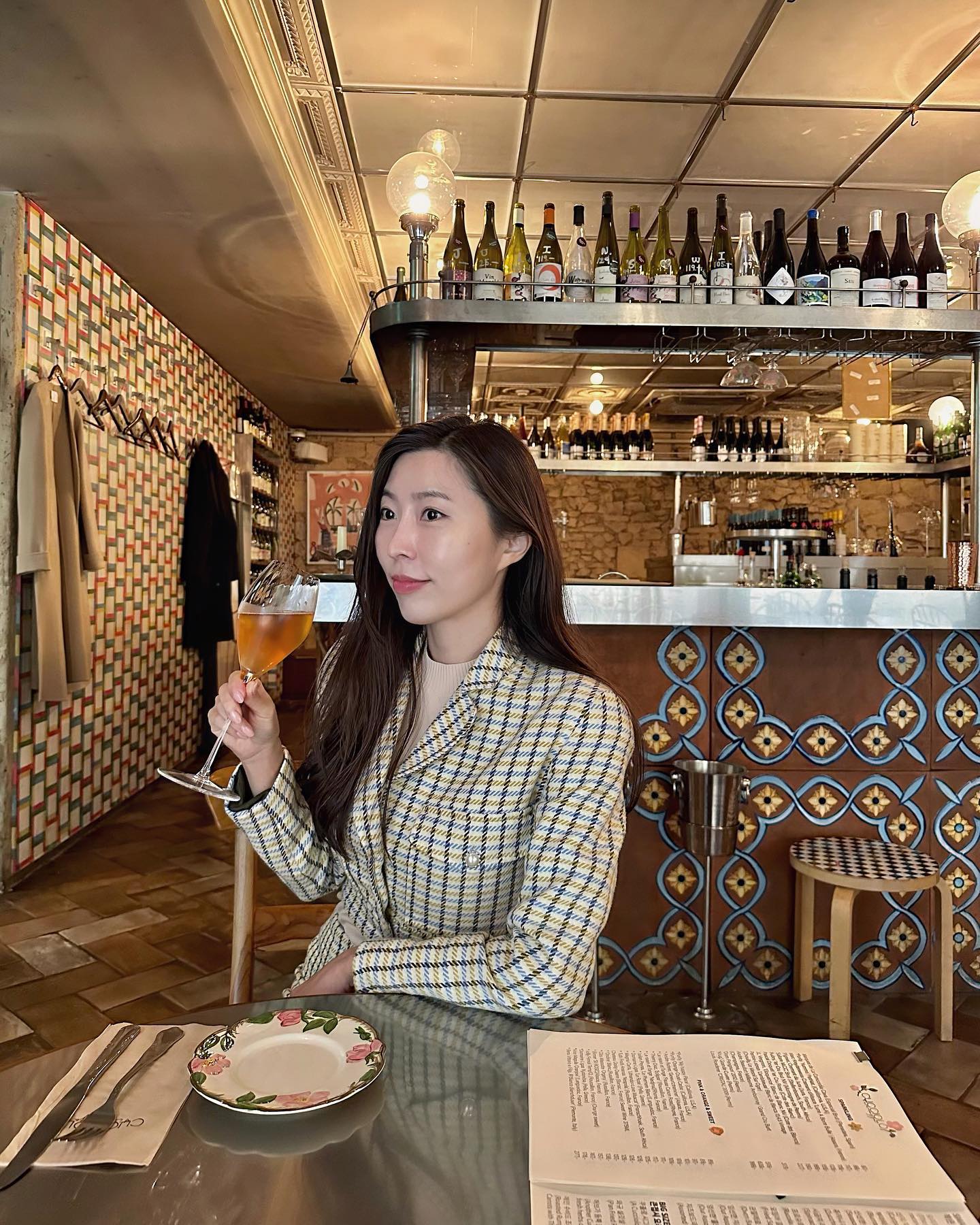갑자기 따뜻해진 날씨!
놓치지 않을꺼에요 🥂✨🤍
네츄럴 와인으로 시작해
슈톨렌💗으로 마무리한 오늘😋🎄

#쿠촐로테라짜
#슈톨렌