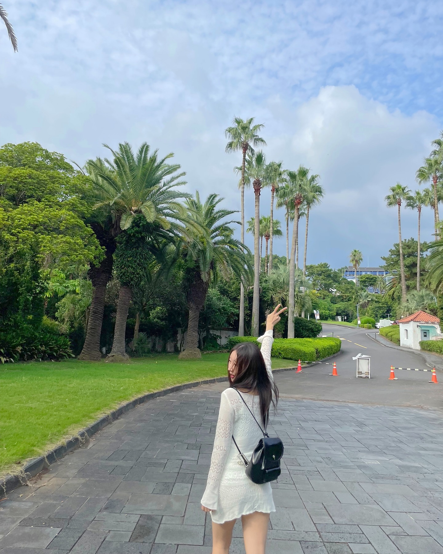 백년만 근황🌴🌴
인스타 소통 못하고 피드 업뎃 못했던 지난 몇개월간
안좋은일들은 한번에 온다는 말을 몸소 겪고
재충전의 시간을 가지고 올려봅니다🫶🏻
화는 복을 입고 온다고.. 더 단단해진 우리 💖