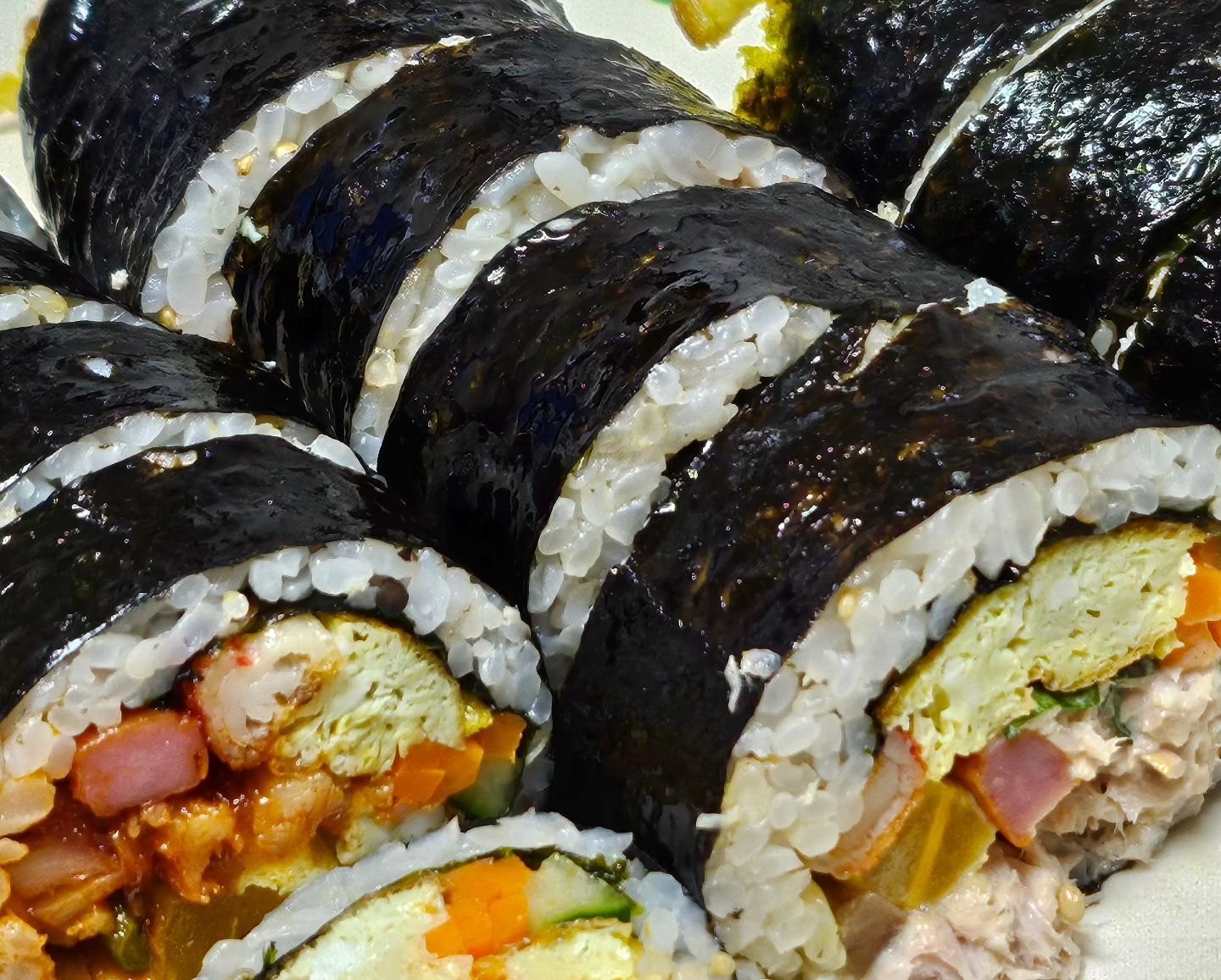 #김밥
.
뚝딱뚝딱 #김밥만들기
역시 집에서 싼게 맛있당
.
#참치김밥
#진미채김밥
#멸치김밥