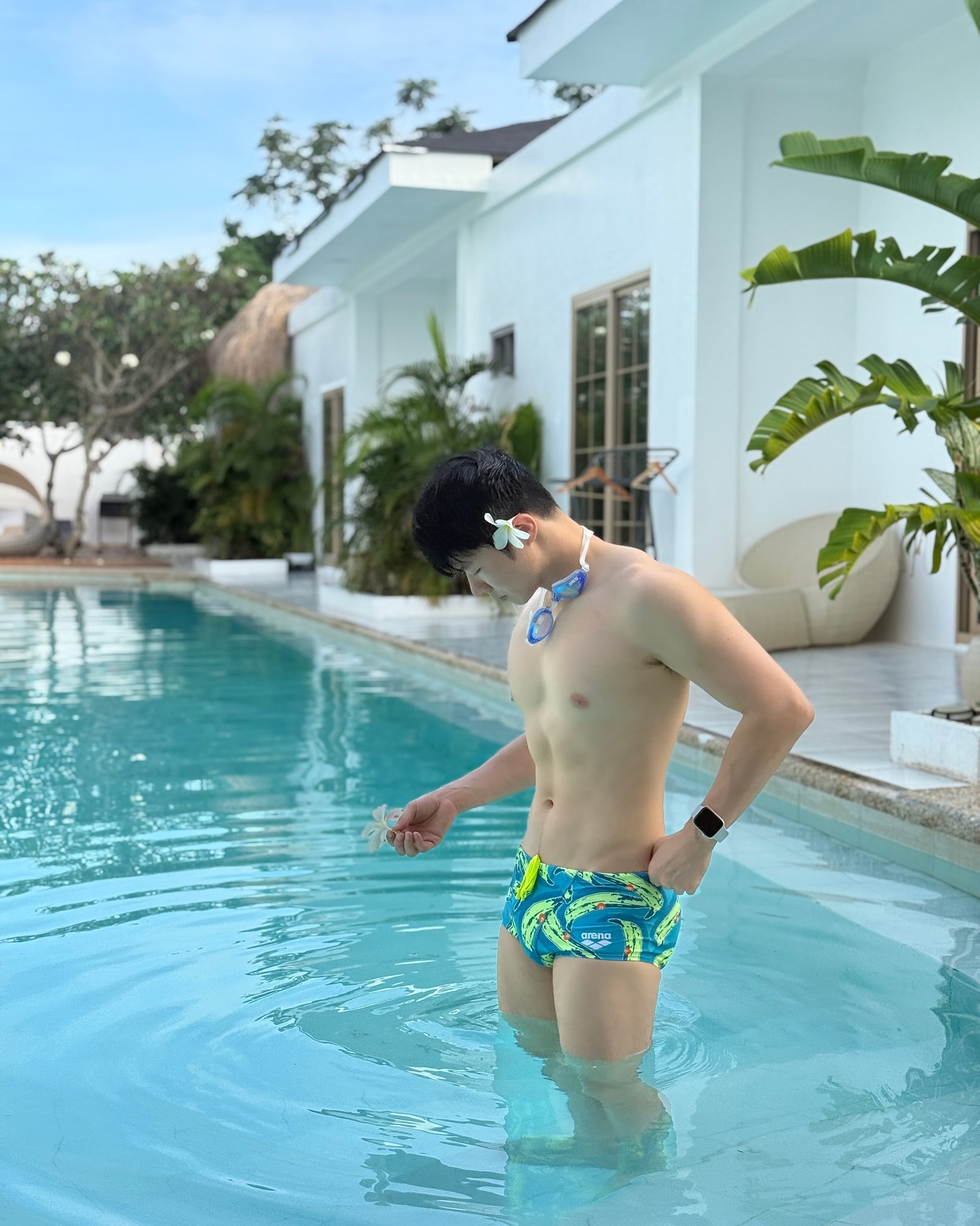 역시 동남아 바나나 달달하구먼 😋
내 바나나 어떤데? 🍌🍌🍌
(익어버린 내 살톤 안돌아옴😭😭)

바나나랑 망고 사랑합니다 🫶🏻🥰
또 가고싶다 보홀 🥹🥹
추운 날씨에 더 생각나는 따뜻하고도 시원한 추억 💙

#수영복 #수영복코디 #arena #arenaswimwear #남자수영복