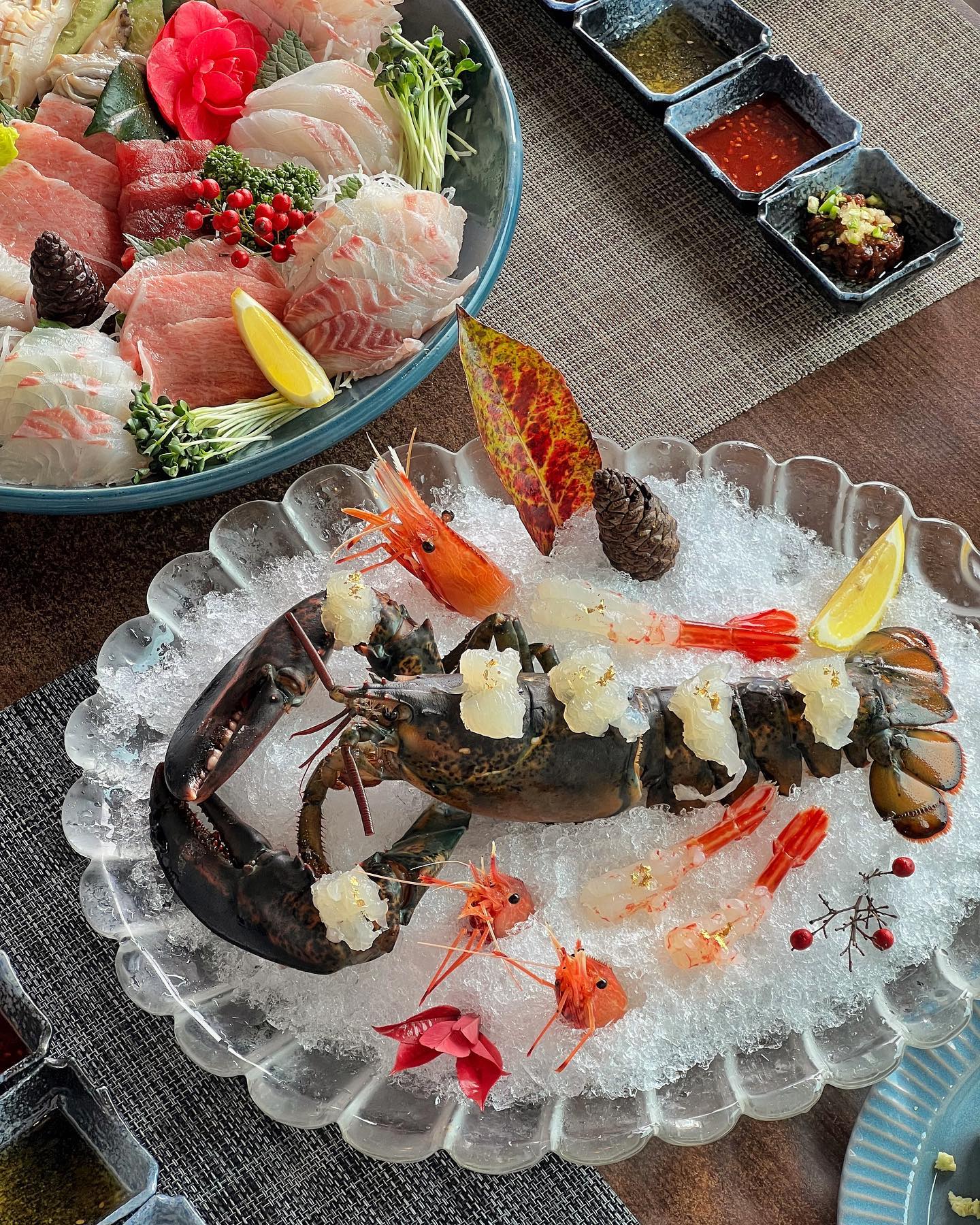 부모님이랑 벚꽃 보러 달맞이길🌸
날씨도 좋고 음식도 맛있고🫶🏻
이날 참치가 넘 맛있었잖아💕💕