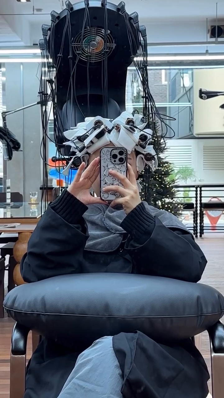첫 히피펌 대 성공 … 🤍✨

#히피펌 #히피펌스타일 #유키니언죽전점