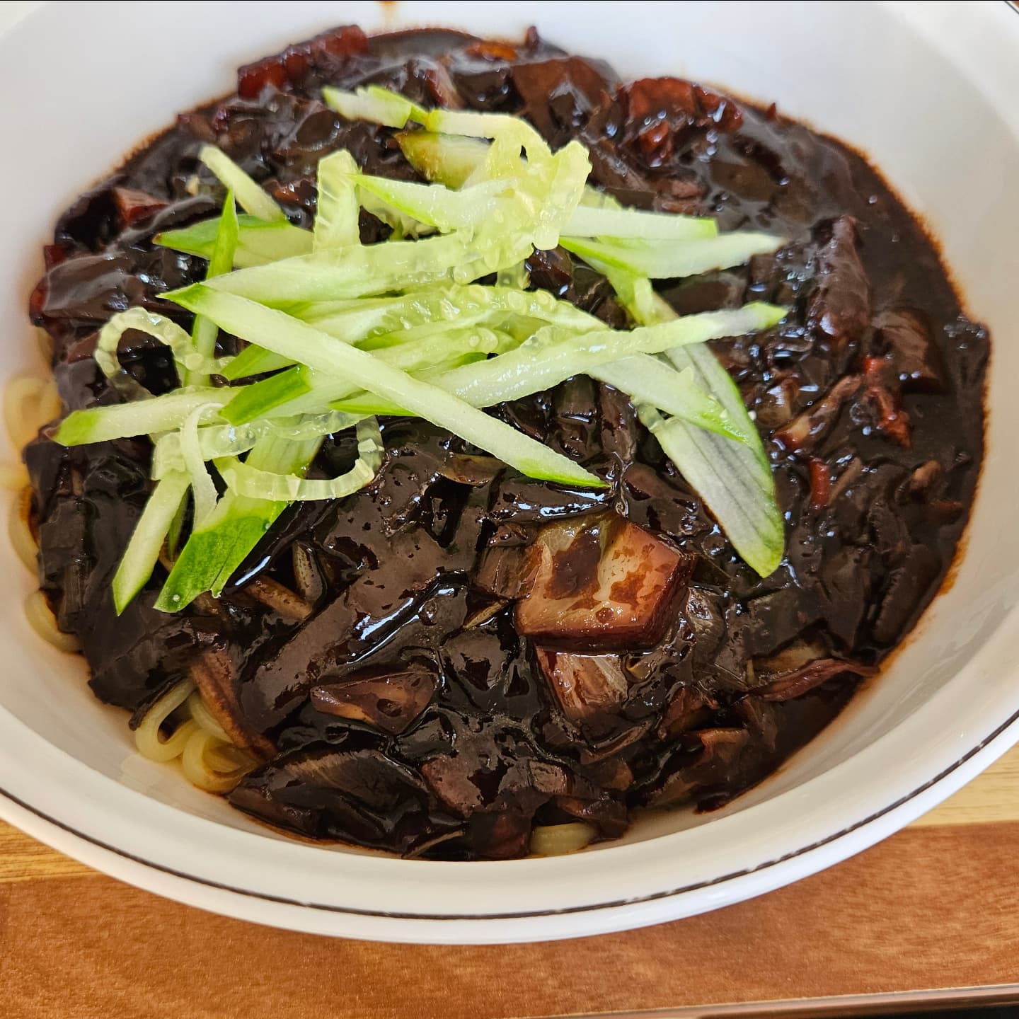 부부가 운영하는 슴슴한 옛날식 짜장면 

상호:  명성반점
주소 : 대구 달성군 화원읍 사문진로 327 /성산리 89-3
주차장 : 없음
화장실 : 남/여 구분
연락처 : 053-631-9945
메뉴 : 짜장면6,000원 꾼만두5,000원

#화원중국집 #화원맛집  #화원유원지맛집  #사문진맛집 
#명성반점