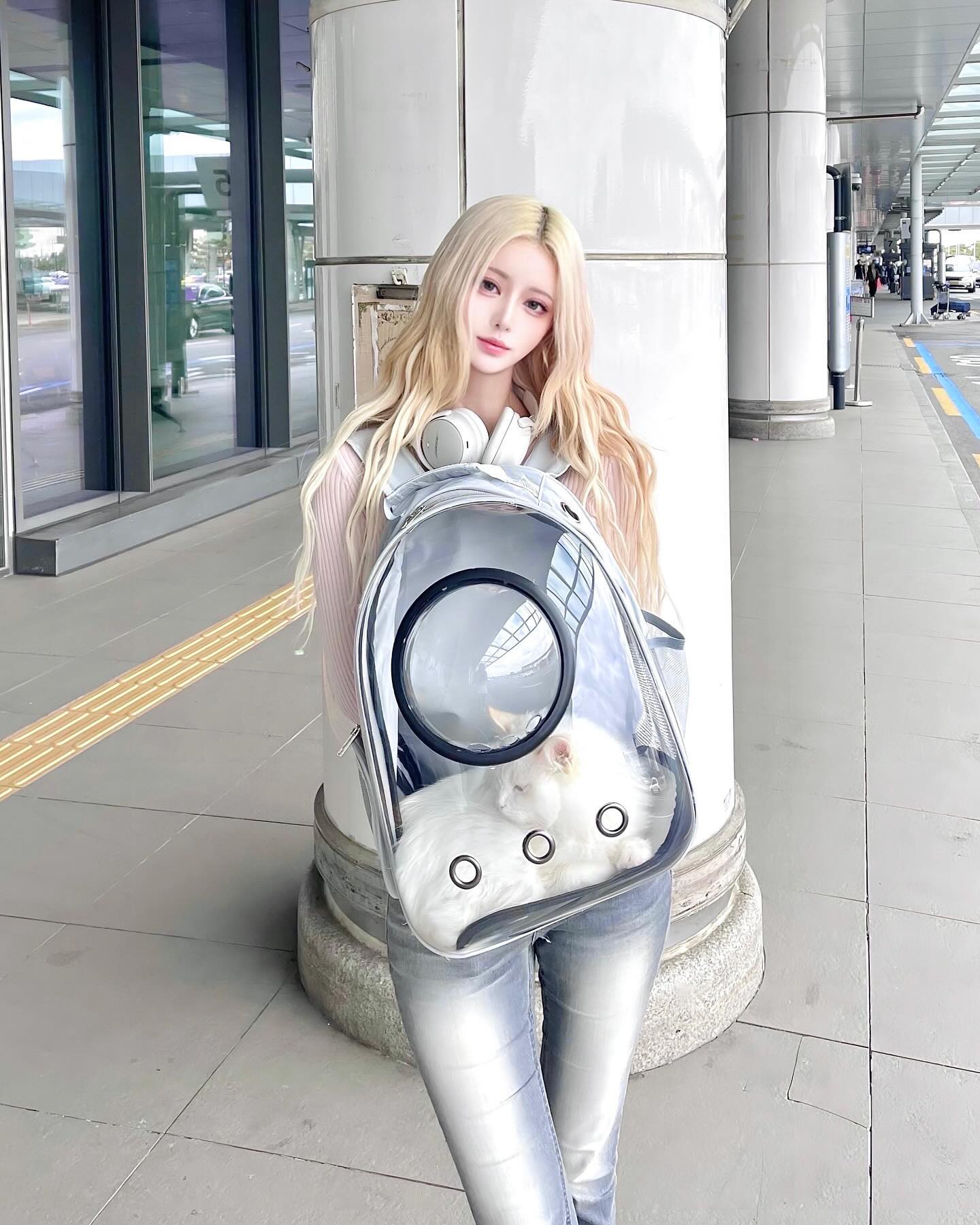 주인님을 데리고 여행을 떠나 보았다 🧼✈️🩵
모시는 행복 집사라이프
