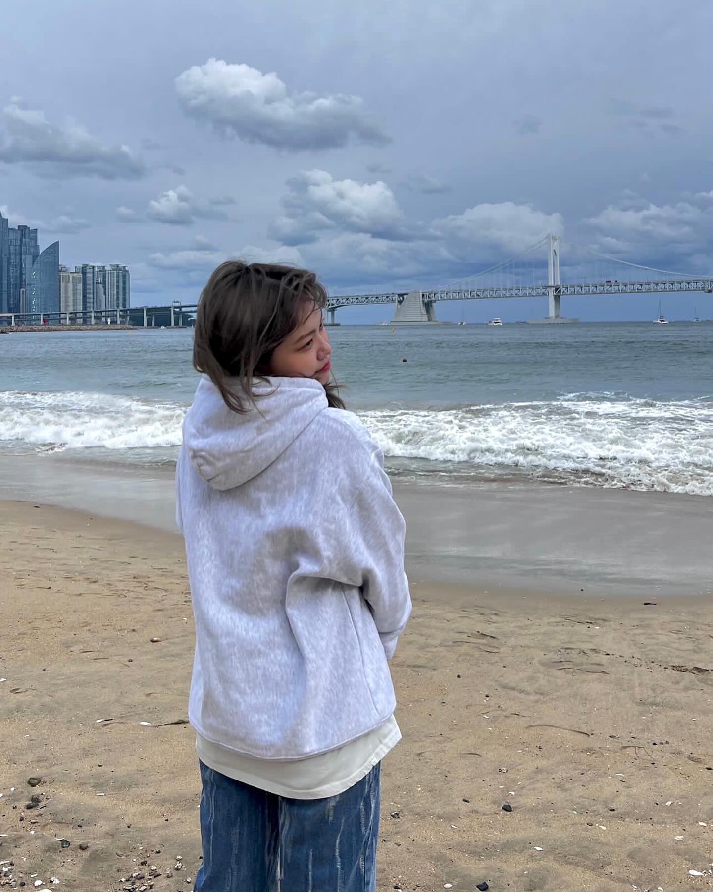 흐응~ 여유롭잖니 ⛅️🌊😆