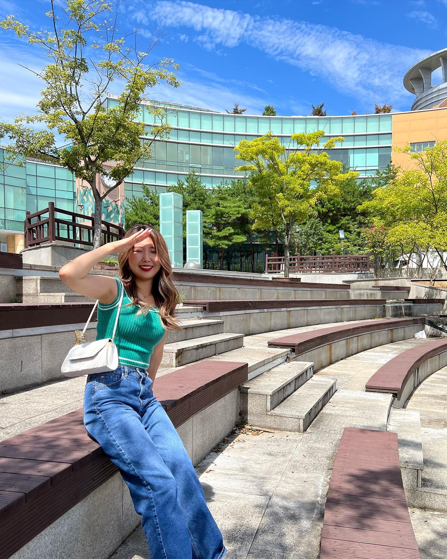 여름 그 끝자락, 푸르렀던 오늘이의 날🎂🎊

#여름끝자락 #날씨좋은날☀️ #생일 #데이트룩 #옴브레염색 #청바지룩 #선팔하면맞팔 #셀스타그램📷